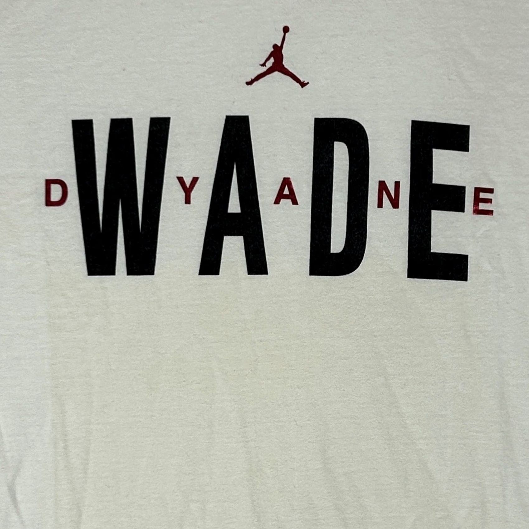 Jordan Brand Nike Dwayne Wade Jordan T-Shirt Men's XL Beige Short Sleeve Graphic Print 80s 90s Casual Shirt Mens Size US XL / EU 56 / 4 - 2 Thumbnail