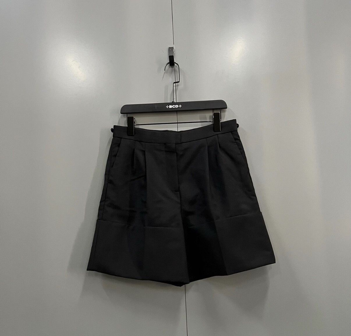 Burberry Burberry Black Casual Shorts J41 Size 27" / US 4 / IT 40 - 1 Thumbnail