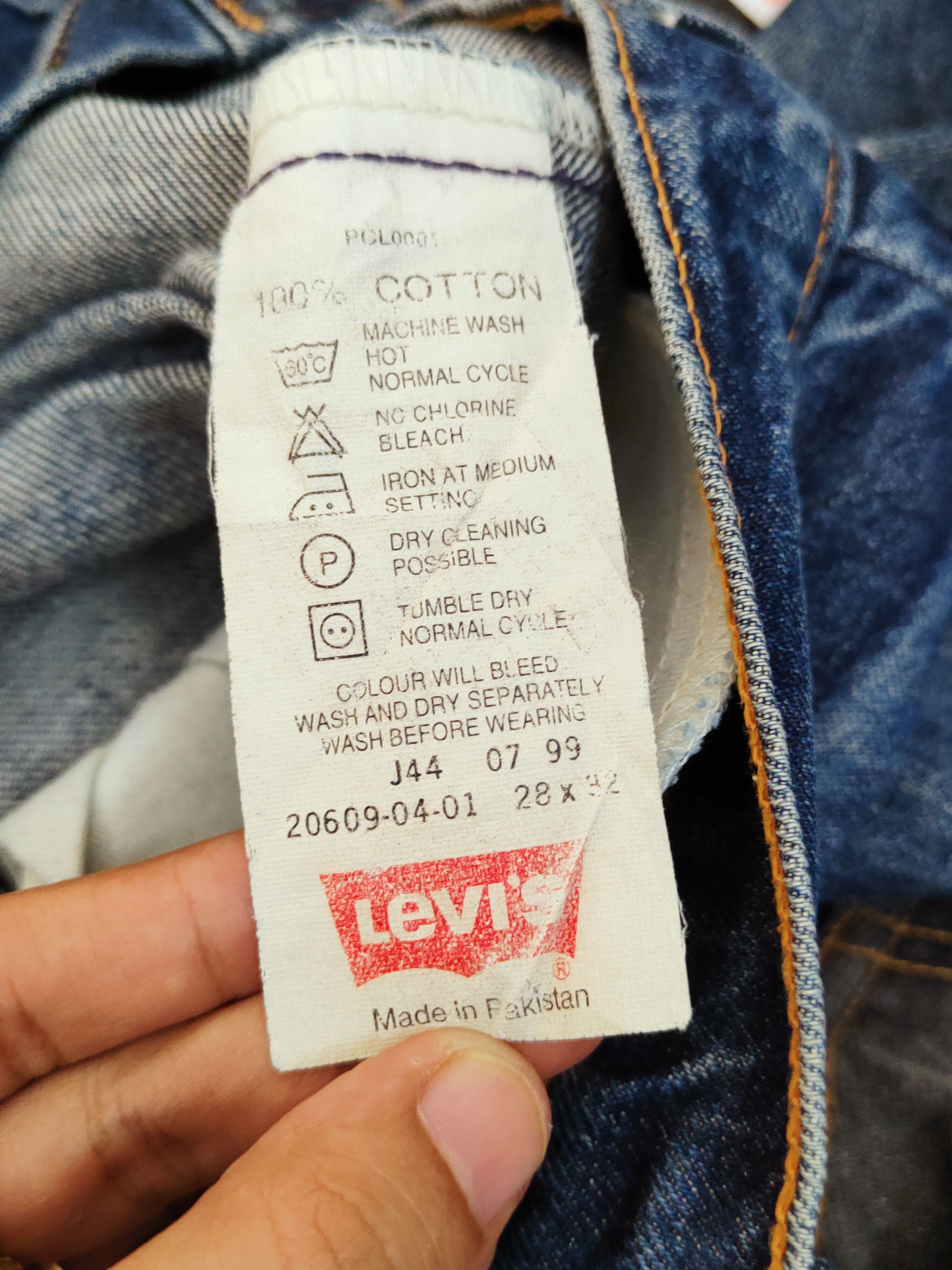 Levi's Levi's orange tag Dark Blue Distressed Ripped Jeans #W497 Size US 27 - 16 Thumbnail