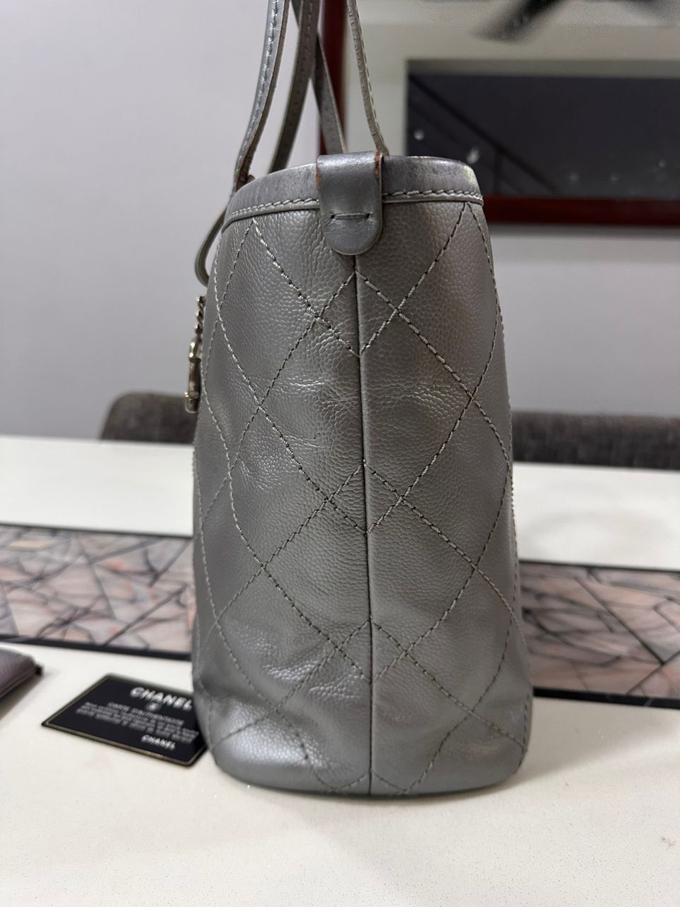 Chanel Authentic Chanel Metallase Caviar Tote Bag Size ONE SIZE - 8 Thumbnail
