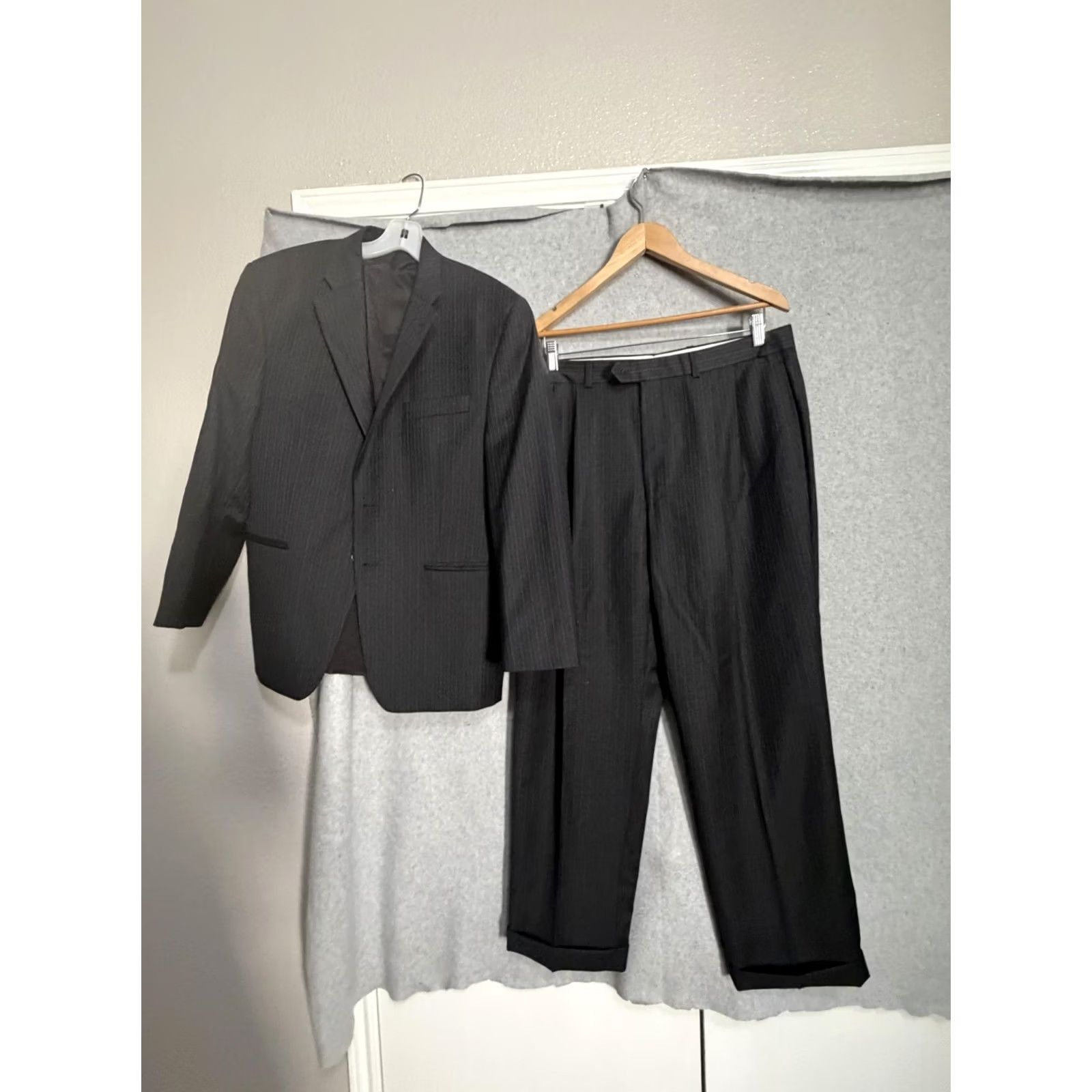 Ralph Lauren Lauren Ralph Lauren Suit Gray Wool 2 Piece Jacket Pants Formal Mens 40S 36x30 Size 40R - 2 Thumbnail