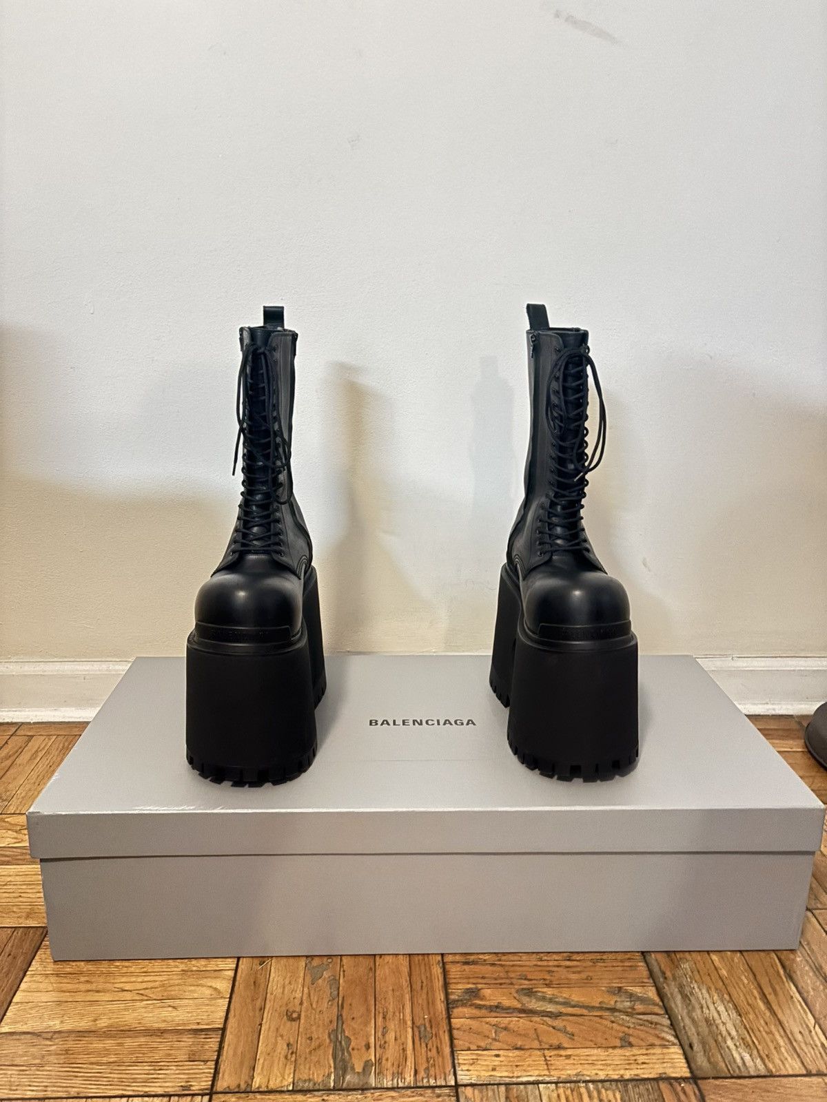 Balenciaga BALENCIAGA RUNWAY GIANT BOOT Size US 9 / EU 42 - 3 Thumbnail