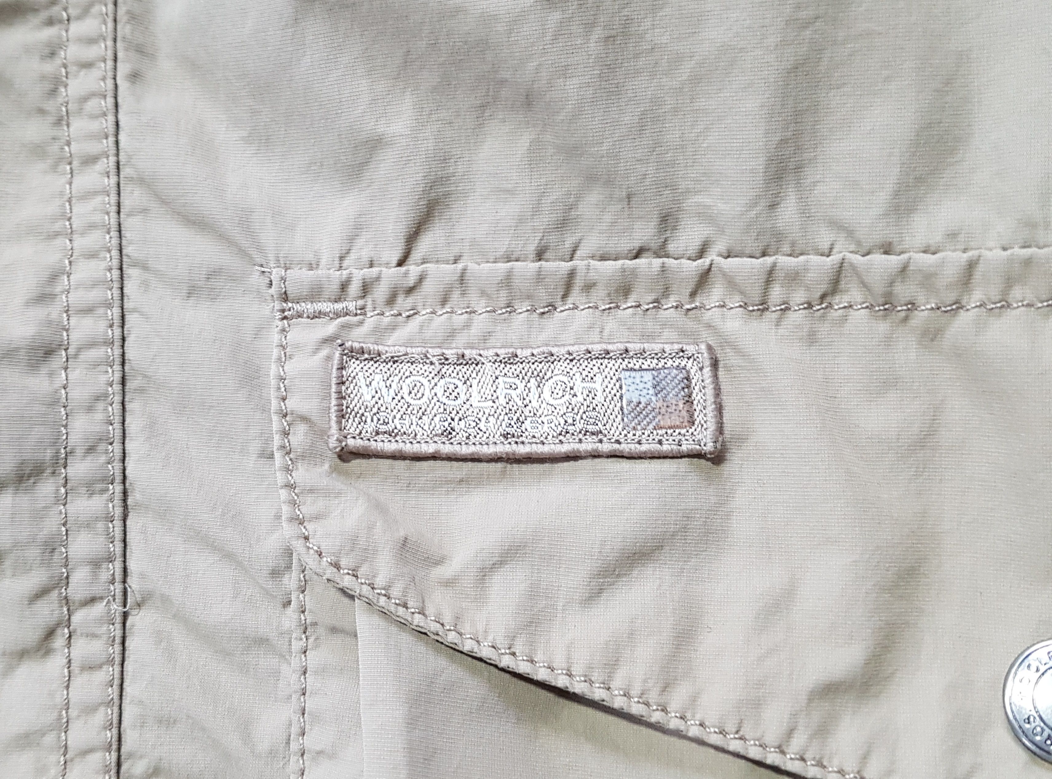 Woolrich Woolen Mills Woolrich Nylon Vest Jacket sz L Size US L / EU 52-54 / 3 - 7 Thumbnail
