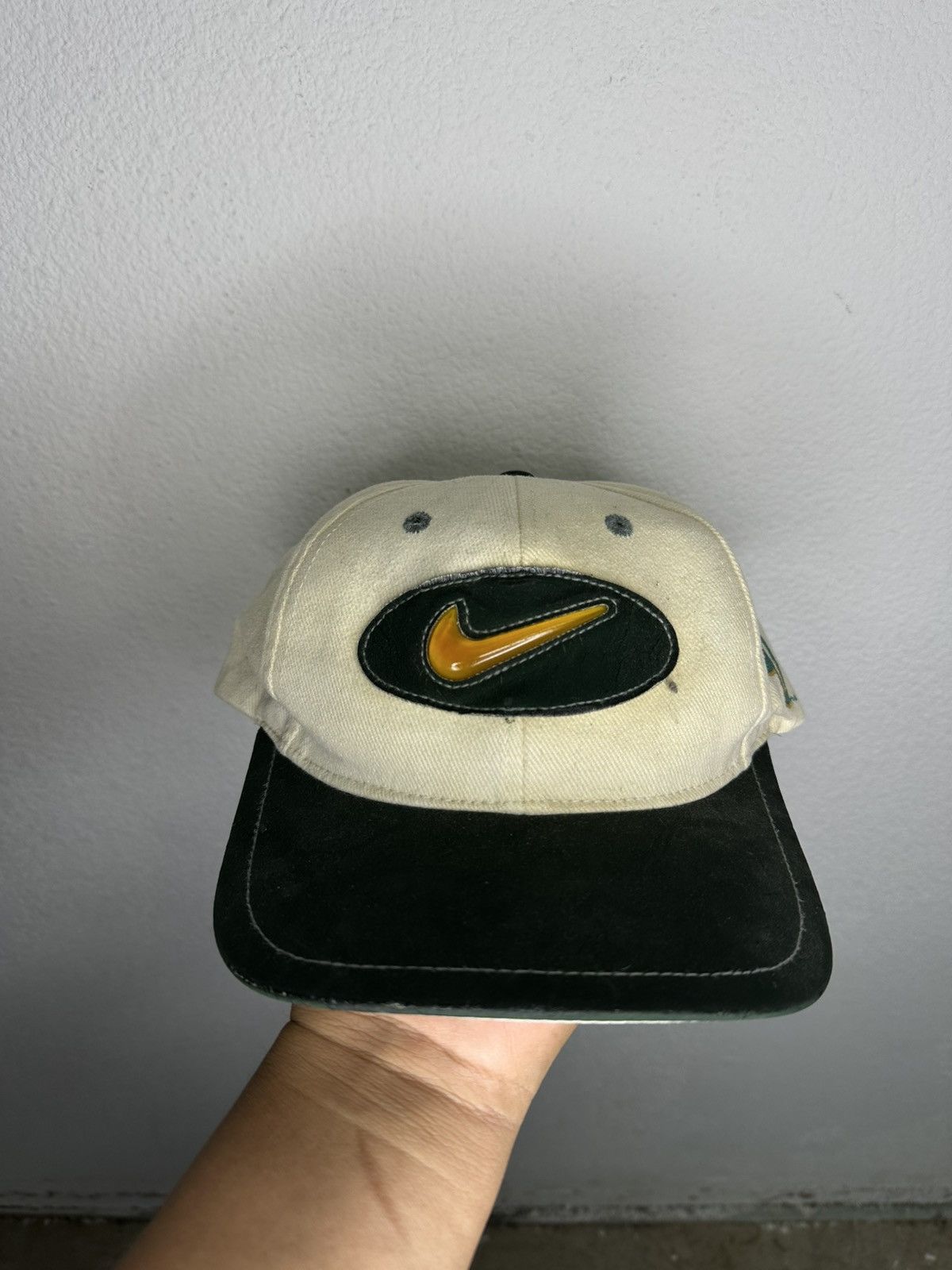 Nike Vintage Oregon Nike Hat Size ONE SIZE - 1 Thumbnail