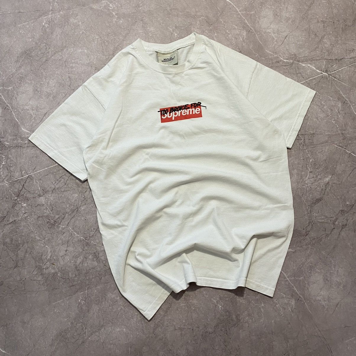 Supreme SUPREME MUSCHI KREUZBERG CENTER LOGO TEE STREETWEAR Size US M / EU 48-50 / 2 - 1 Thumbnail