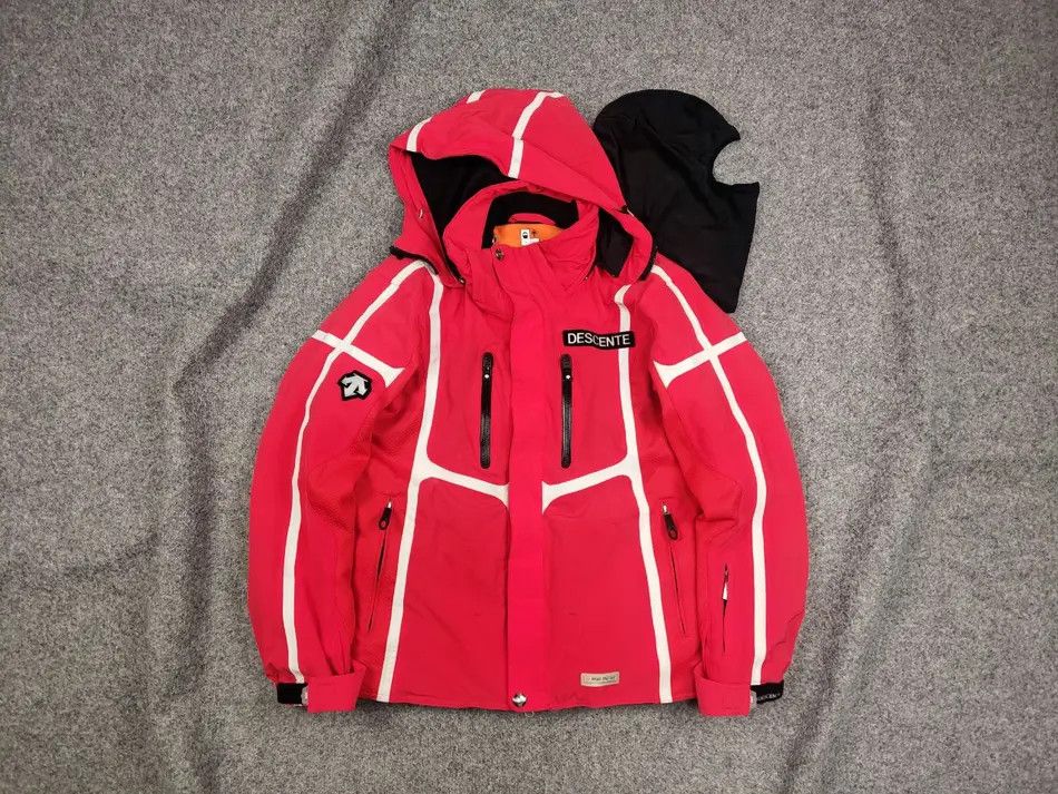 Image of Descente Titan Thermo Active Ski Pro Red Hooded Jacket, Men's (Size Small)