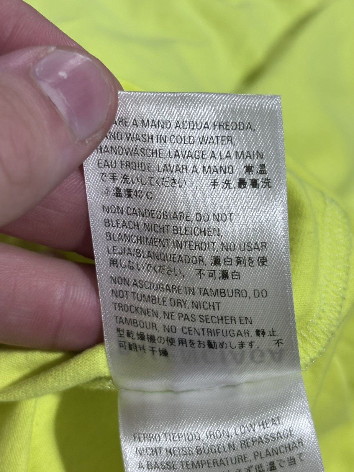 Balenciaga Balenciaga World Food Progamme Neon Tee Size US L / EU 52-54 / 3 - 8 Thumbnail