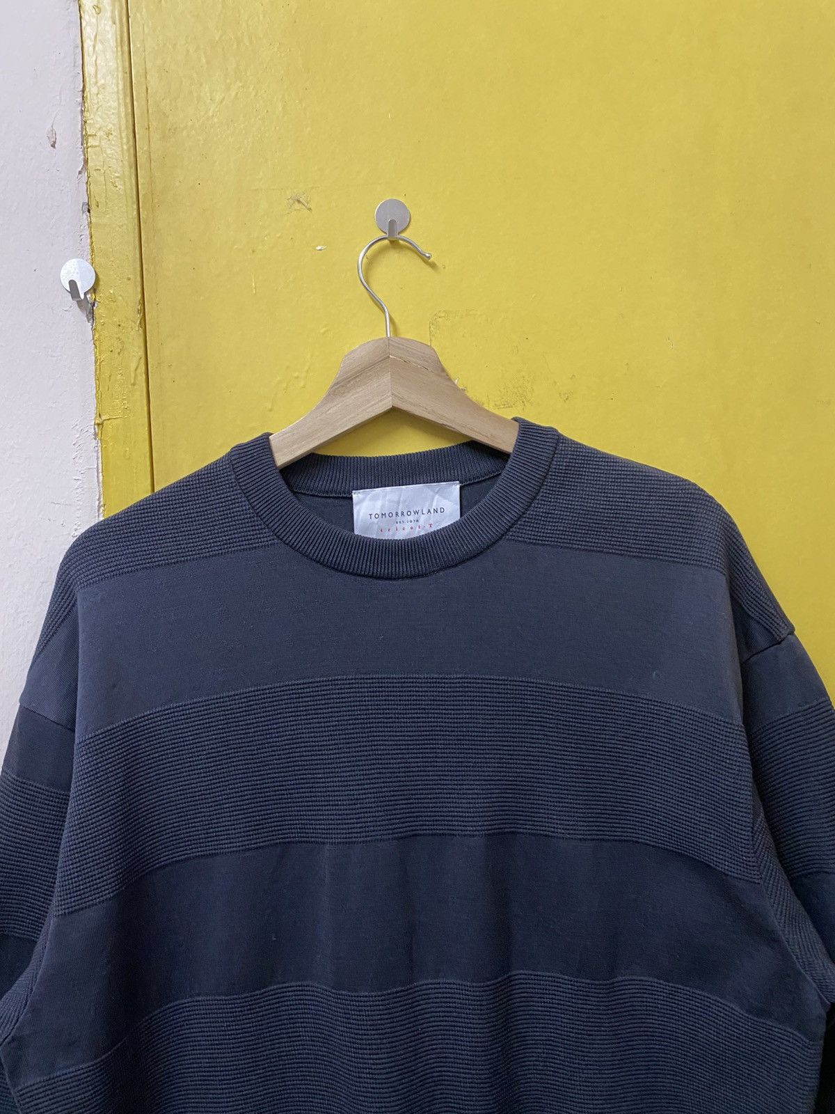Tomorrowland Tomorrowland Tricot Tshirt Short Sleeve Crewneck Size US M / EU 48-50 / 2 - 3 Thumbnail