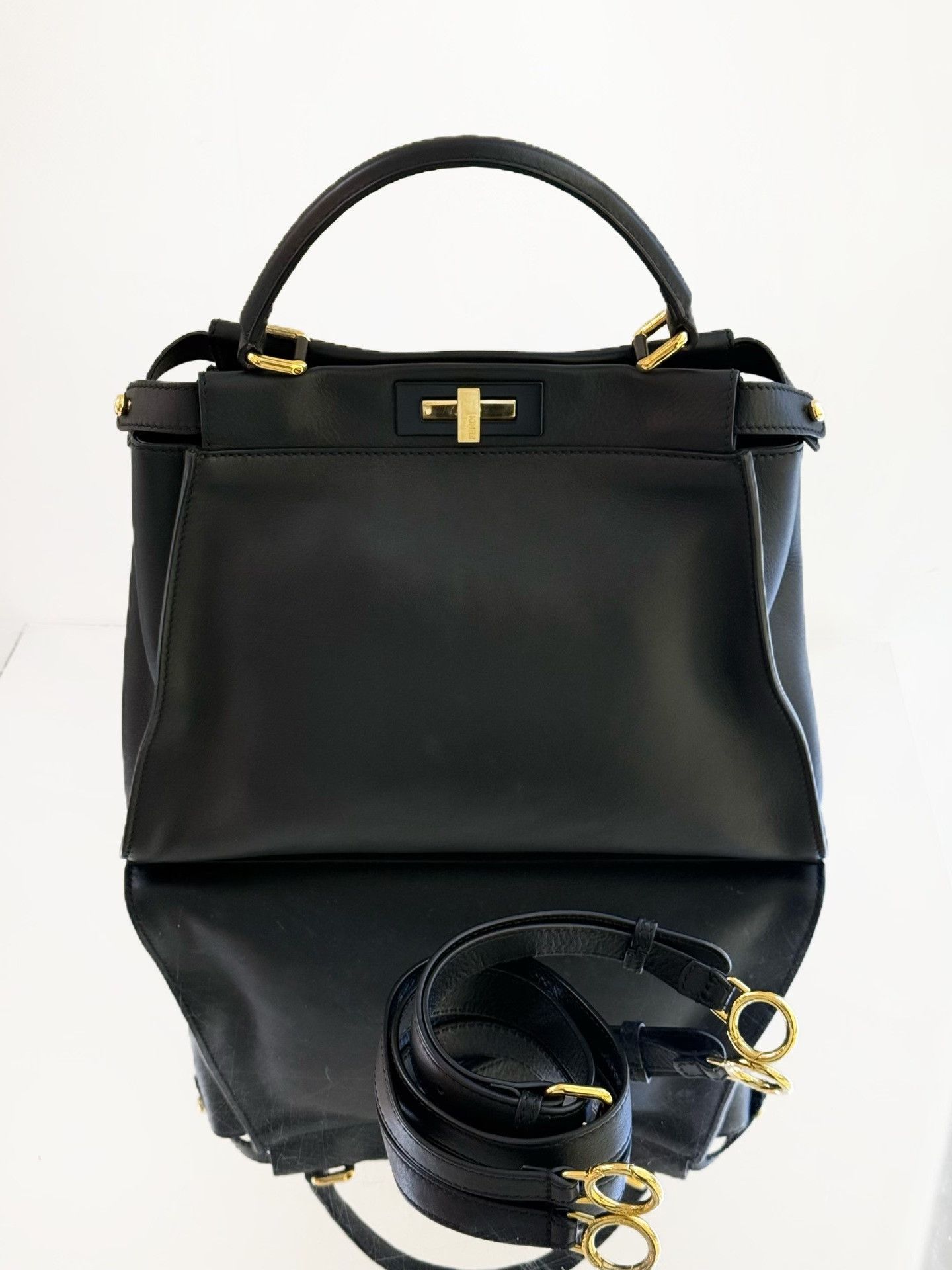 Fendi Pre-loved Bag Very good condition Size ONE SIZE - 1 Thumbnail