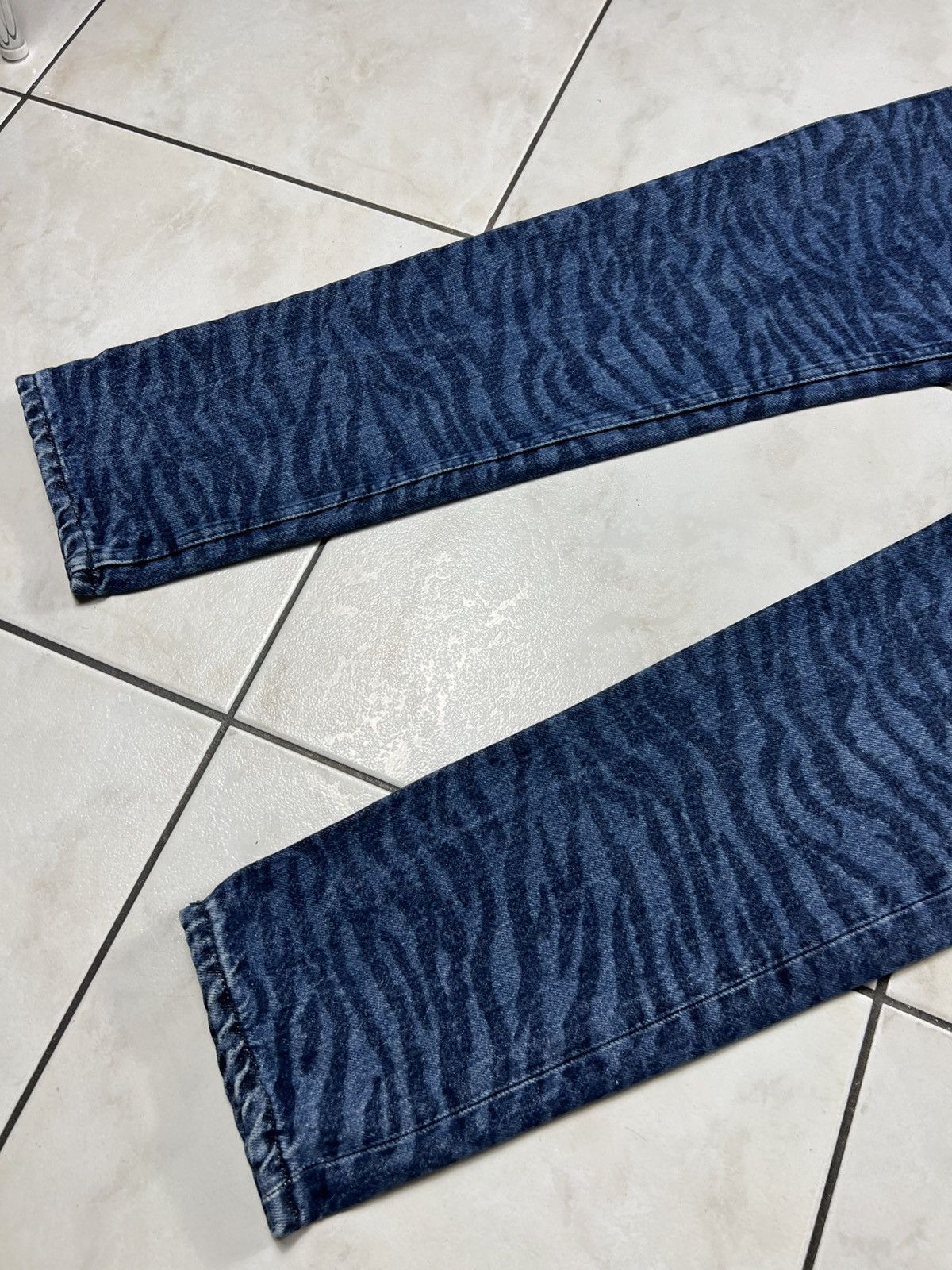 Kenzo Kenzo x H&M tiger animal full print jeans pants patterned Size US 29 - 8 Thumbnail