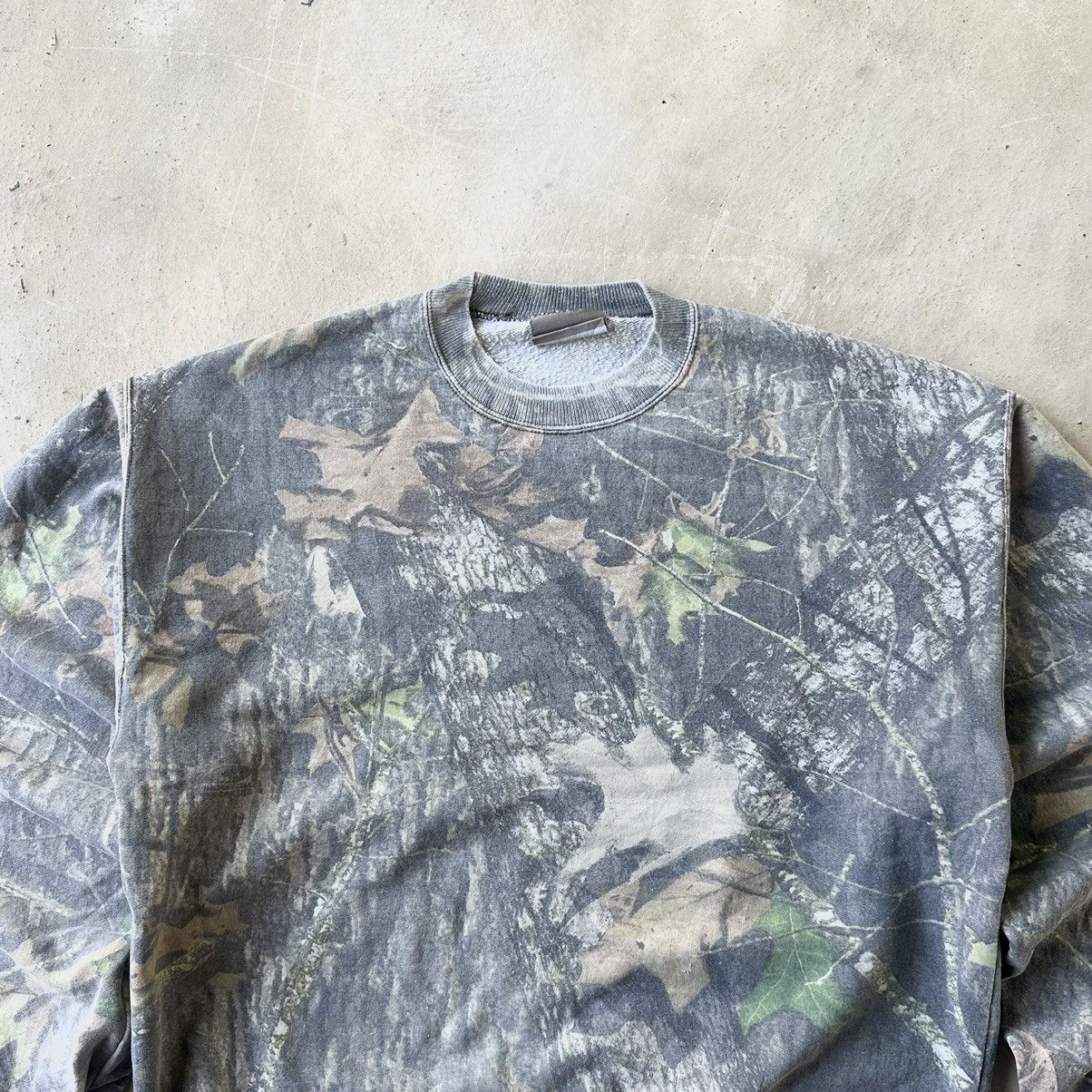 Realtree Crazy Vintage Faded Carhartt Style Realtree Camo Crewneck Size US S / EU 44-46 / 1 - 3 Thumbnail