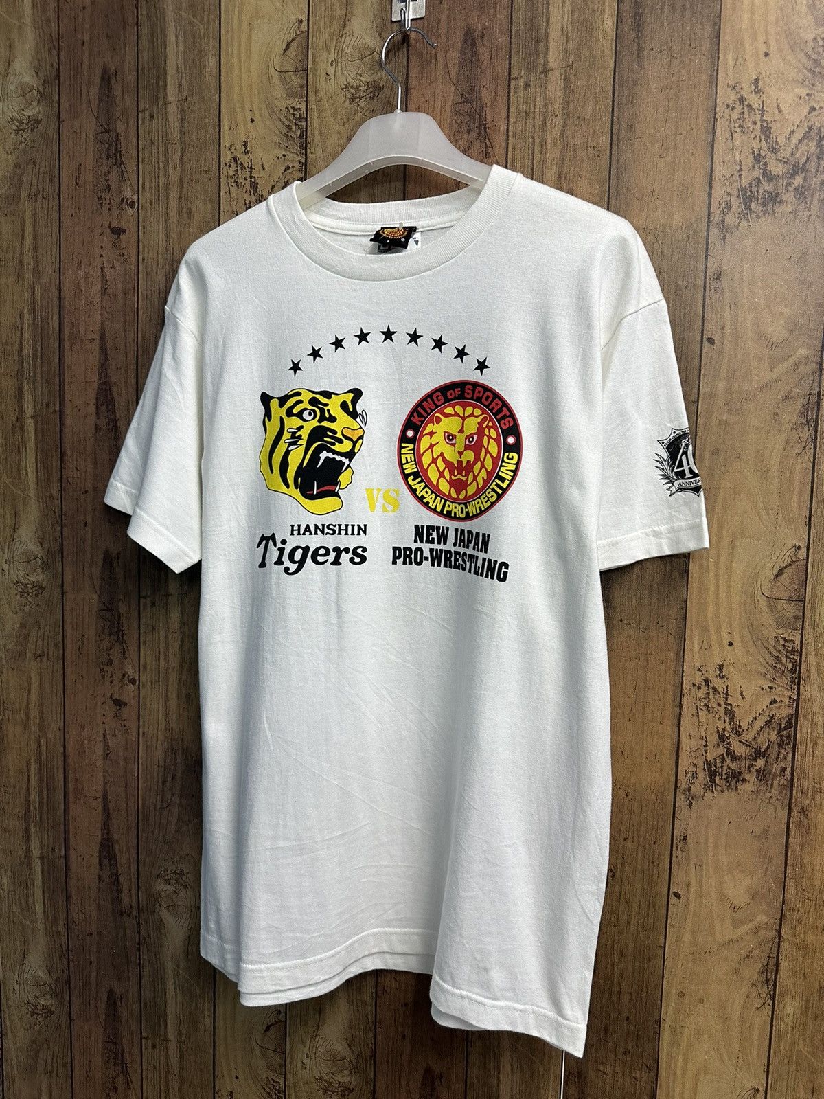 MLB NJPW vs Hanshin Tigers 40th Anniversary Match Tshirt A248 Size US S / EU 44-46 / 1 - 2 Thumbnail