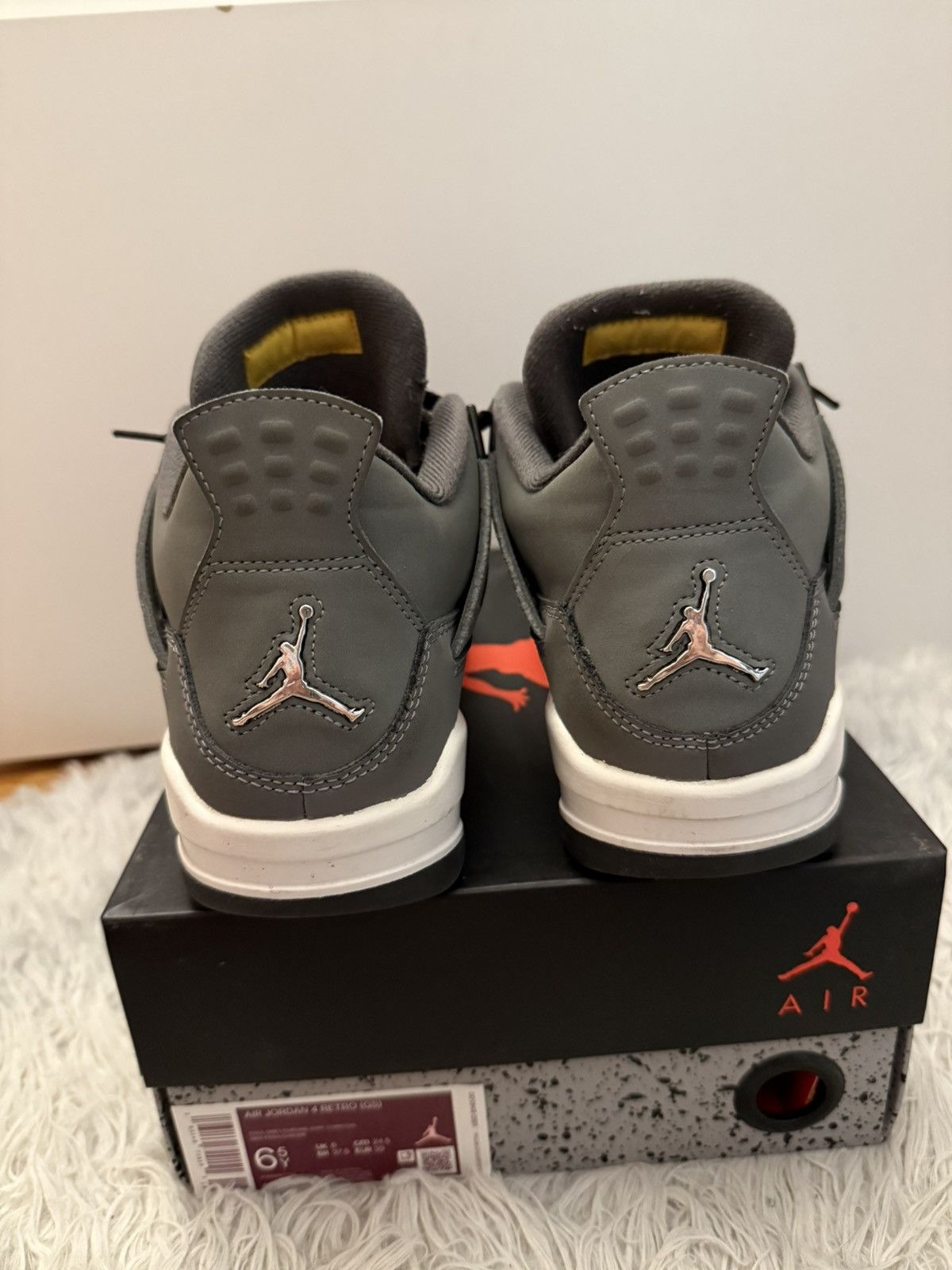 Jordan Brand Air Jordan Retro 4 GS Cool Grey Size US 6.5 / EU 39-40 - 4 Thumbnail