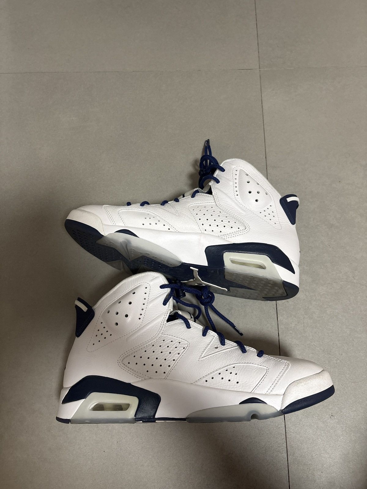 Jordan Brand Air Jordan 6 Retro Midnight Navy Size US 11 / EU 44 - 2 Thumbnail