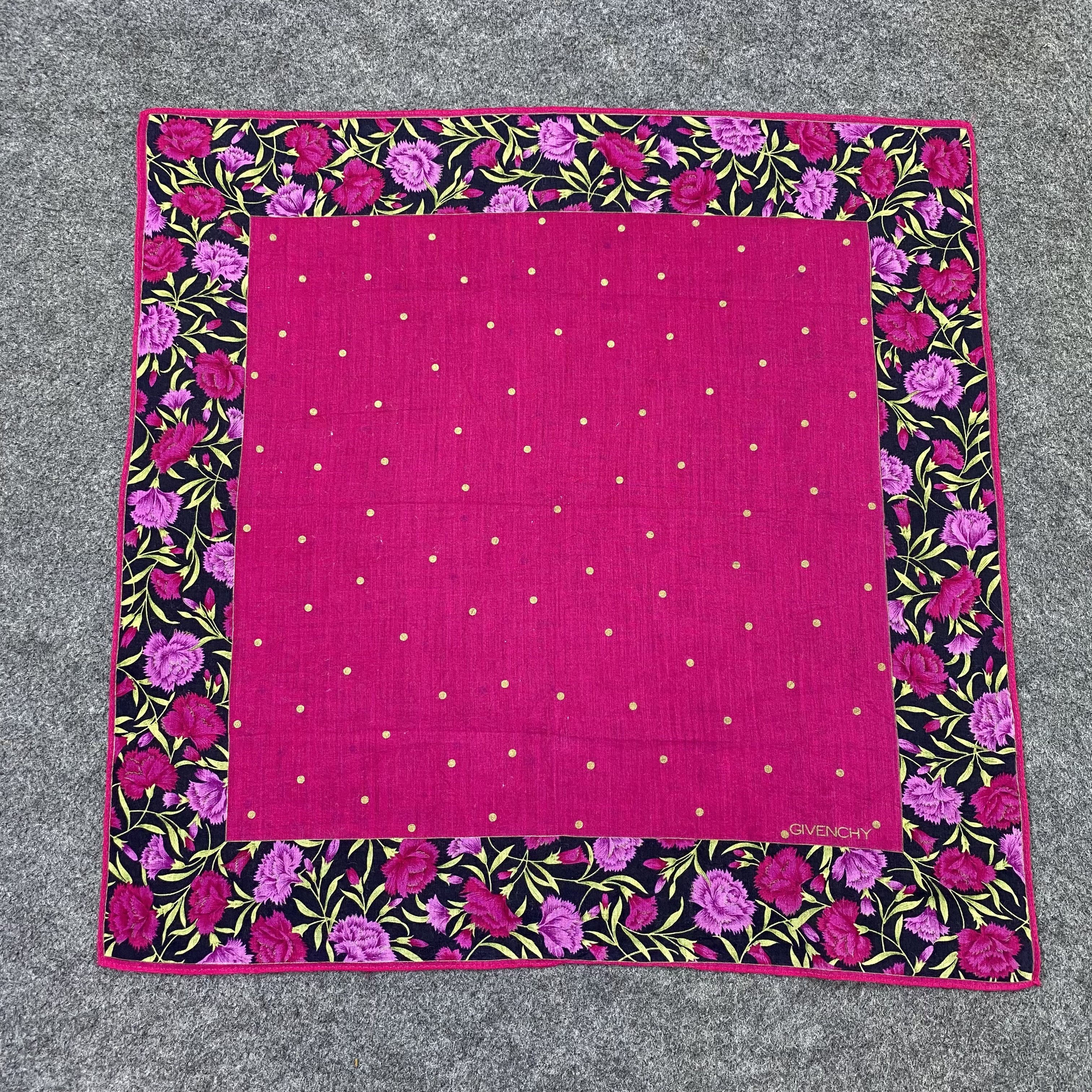 Givenchy Gvenchy Handkerchief / Bandana / Neckerchief-B2286 Size ONE SIZE - 3 Thumbnail