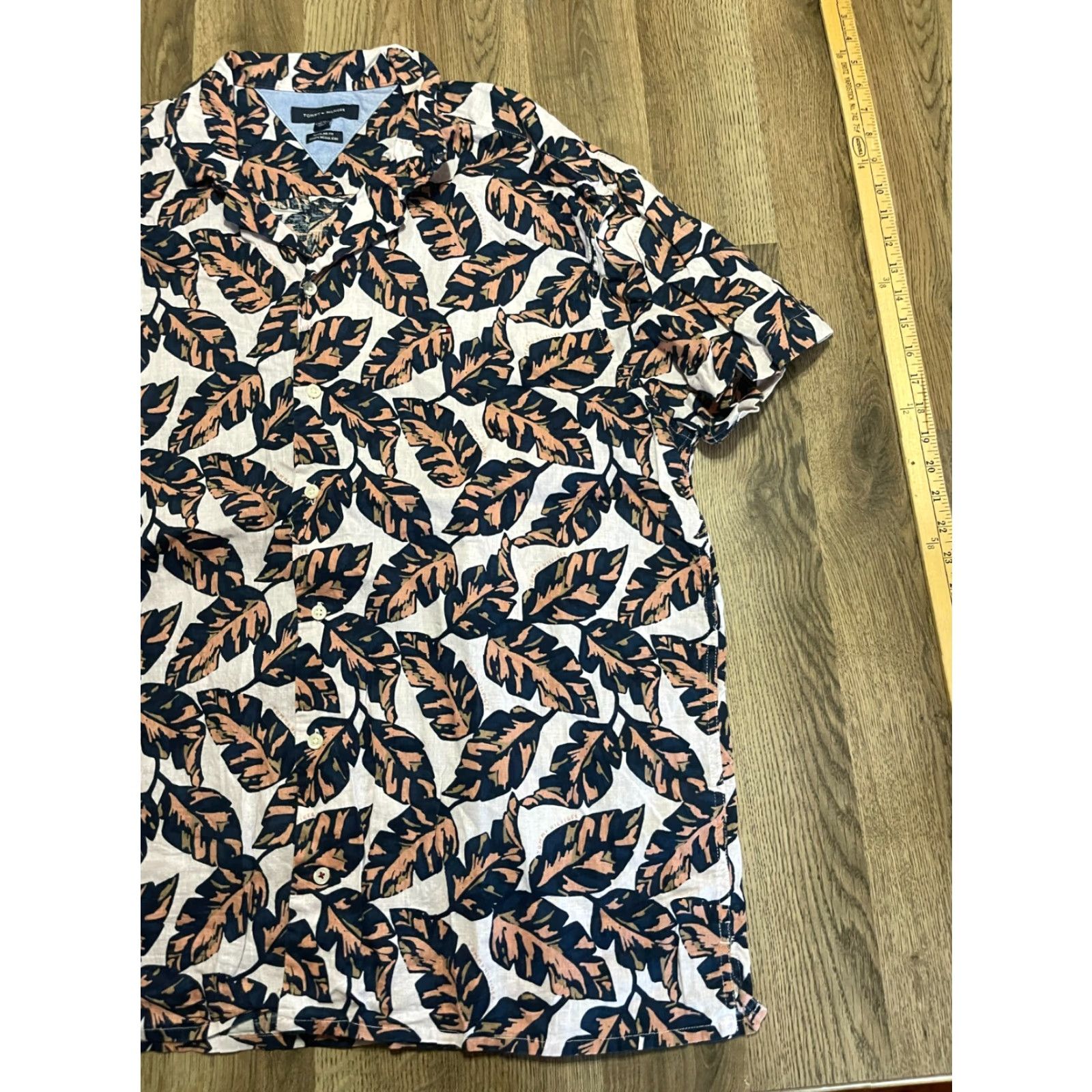 Tommy Hilfiger Tommy Hilfiger Shirt Mens XXL Black White Tan Button Up Leaves Allover Print Colorful Shirt Size US XXL / EU 58 / 5 - 4 Thumbnail