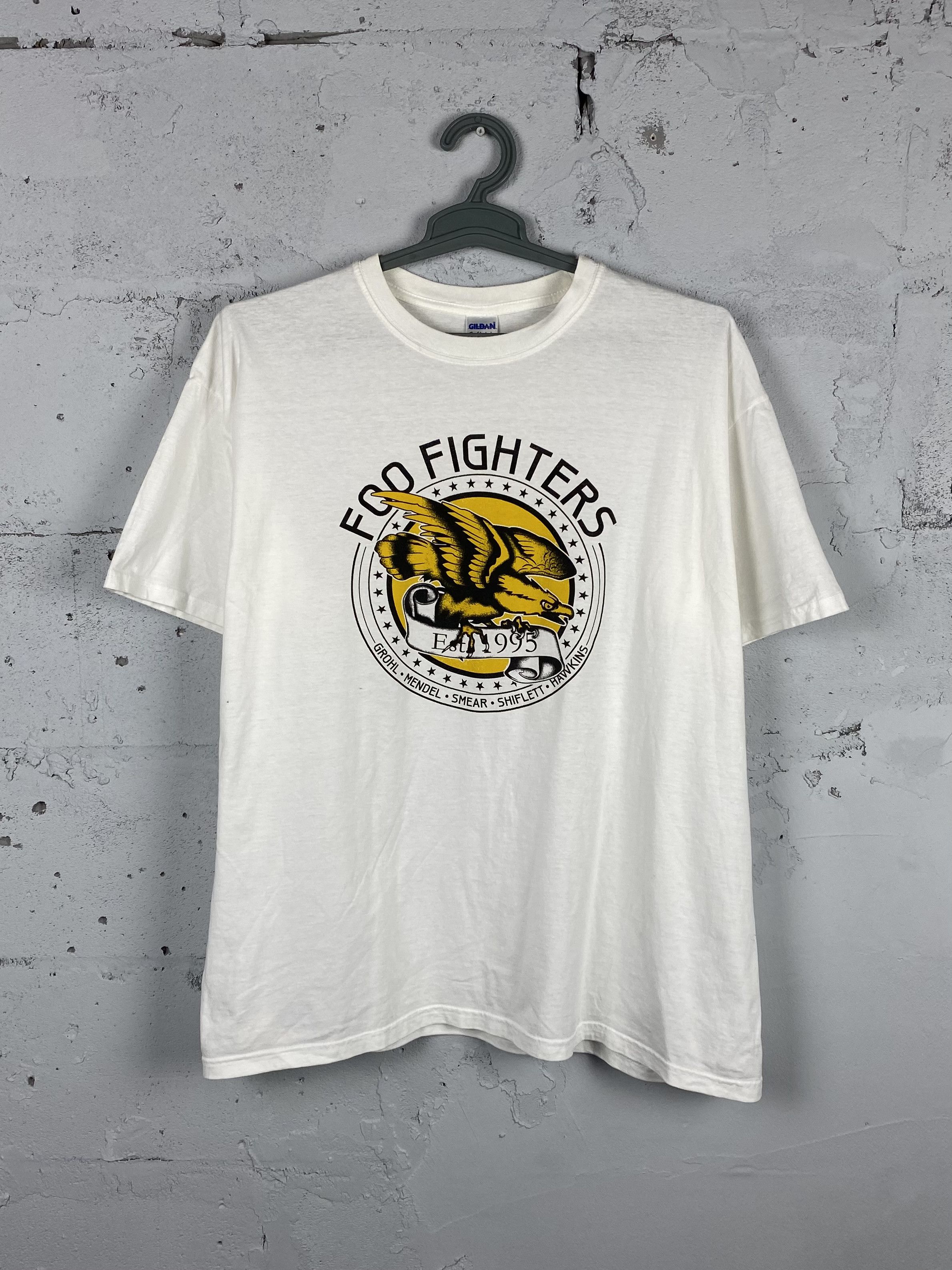Band Tees × Vintage Vintage Foo Fighters T Shirt Rare Xl Size US XL / EU 56 / 4 - 1 Thumbnail