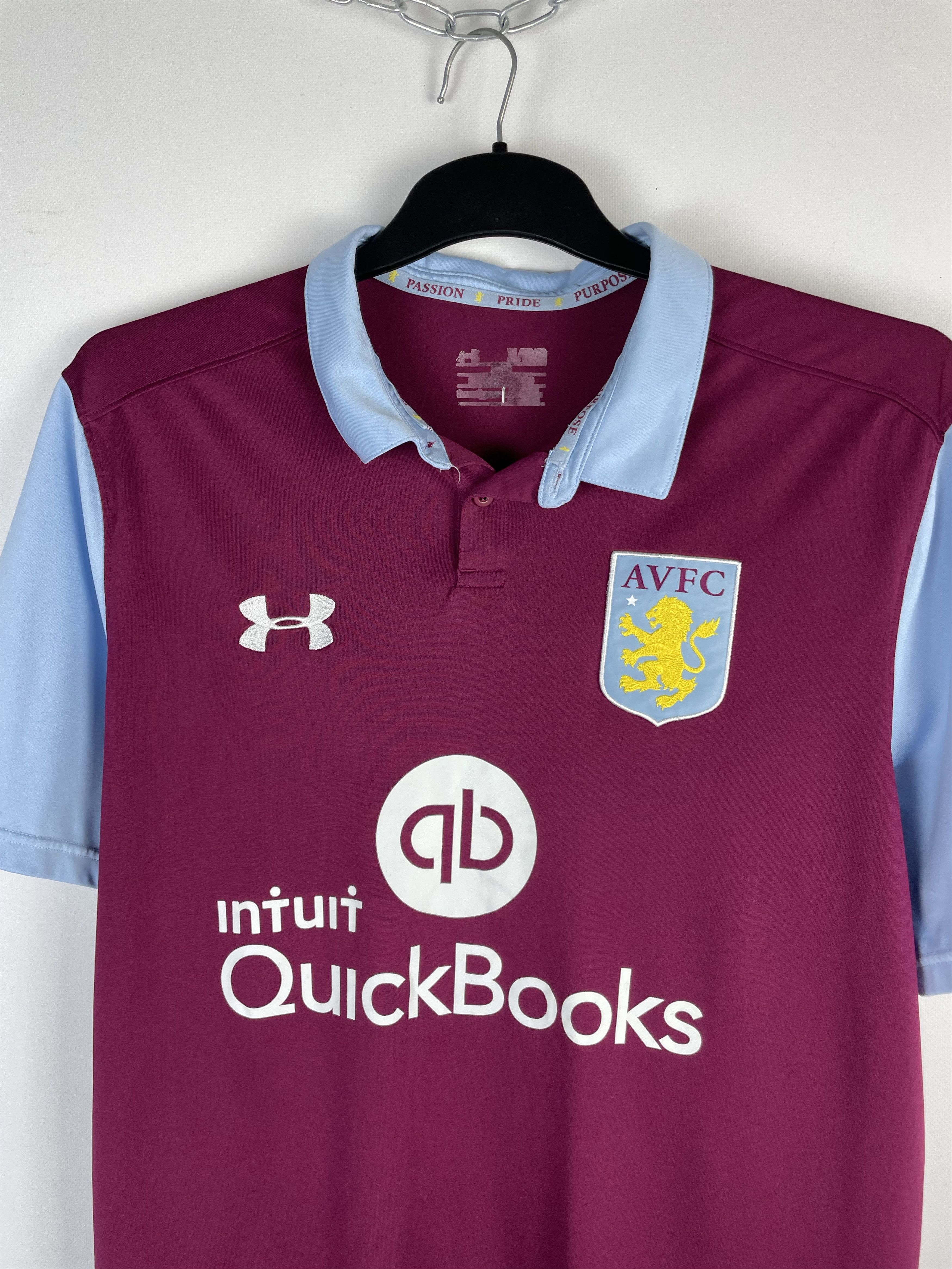 Vintage Under Armour Aston Villa Soccer Jersey T-Shirt Size US XL / EU 56 / 4 - 4 Thumbnail