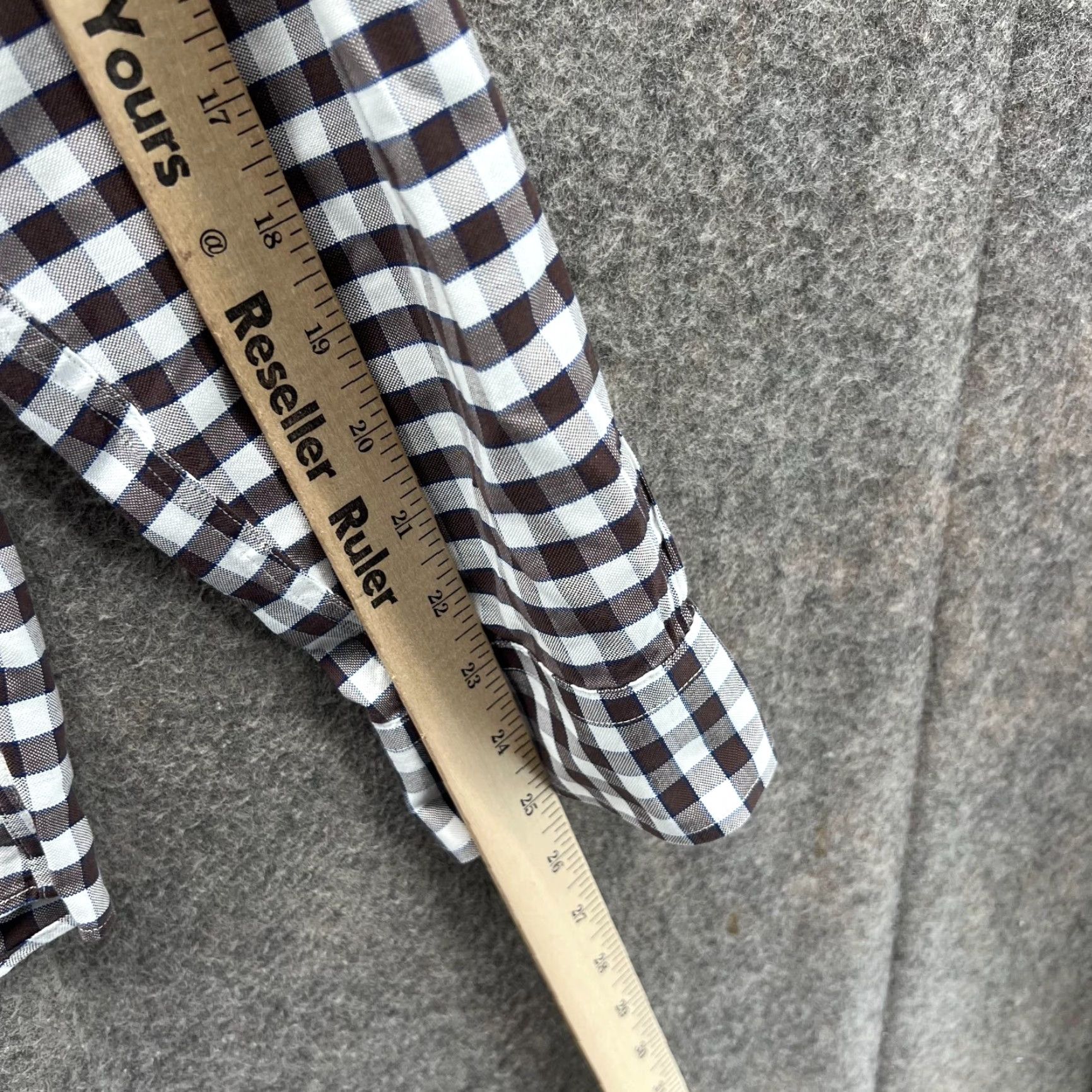 Brooks Brothers VINTAGE Brooks Brothers 1818 Shirt Mens Large Brown White Button-Down Gingham Preppy Shirt Mens Large Brown White Button-Down Gingham Preppy Size US L / EU 52-54 / 3 - 7 Thumbnail
