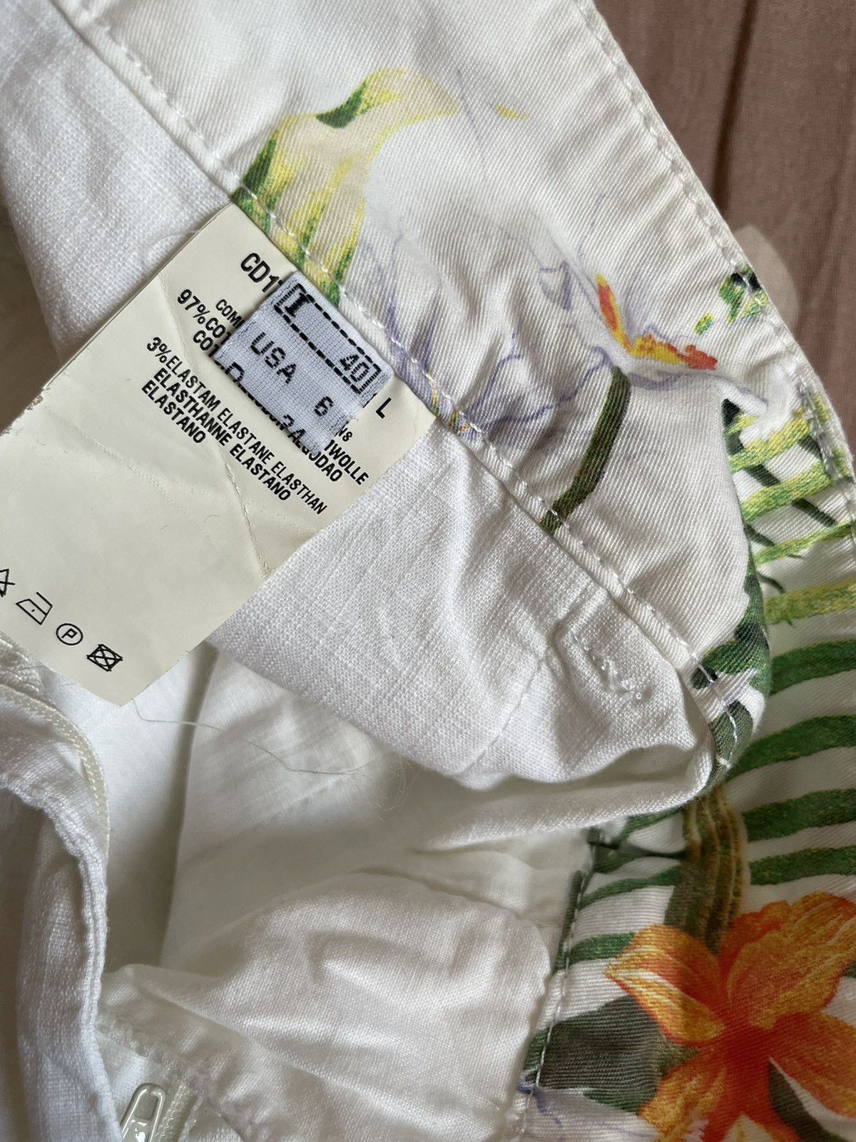 Roberto Cavalli Roberto cavalli vintage white shorts Size 26" / US 2 / IT 38 - 8 Thumbnail