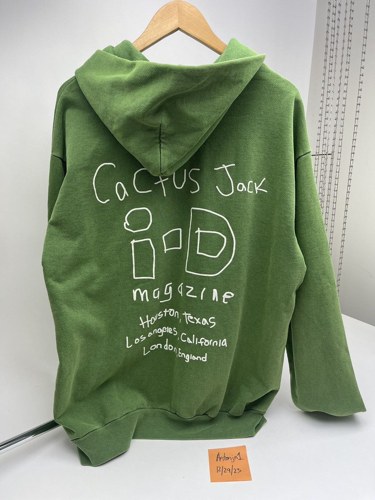 Travis Scott (Never Worn) Utopia Travis Scott I.D. Magazine Hoodie XL Size US XL / EU 56 / 4 - 4 Thumbnail