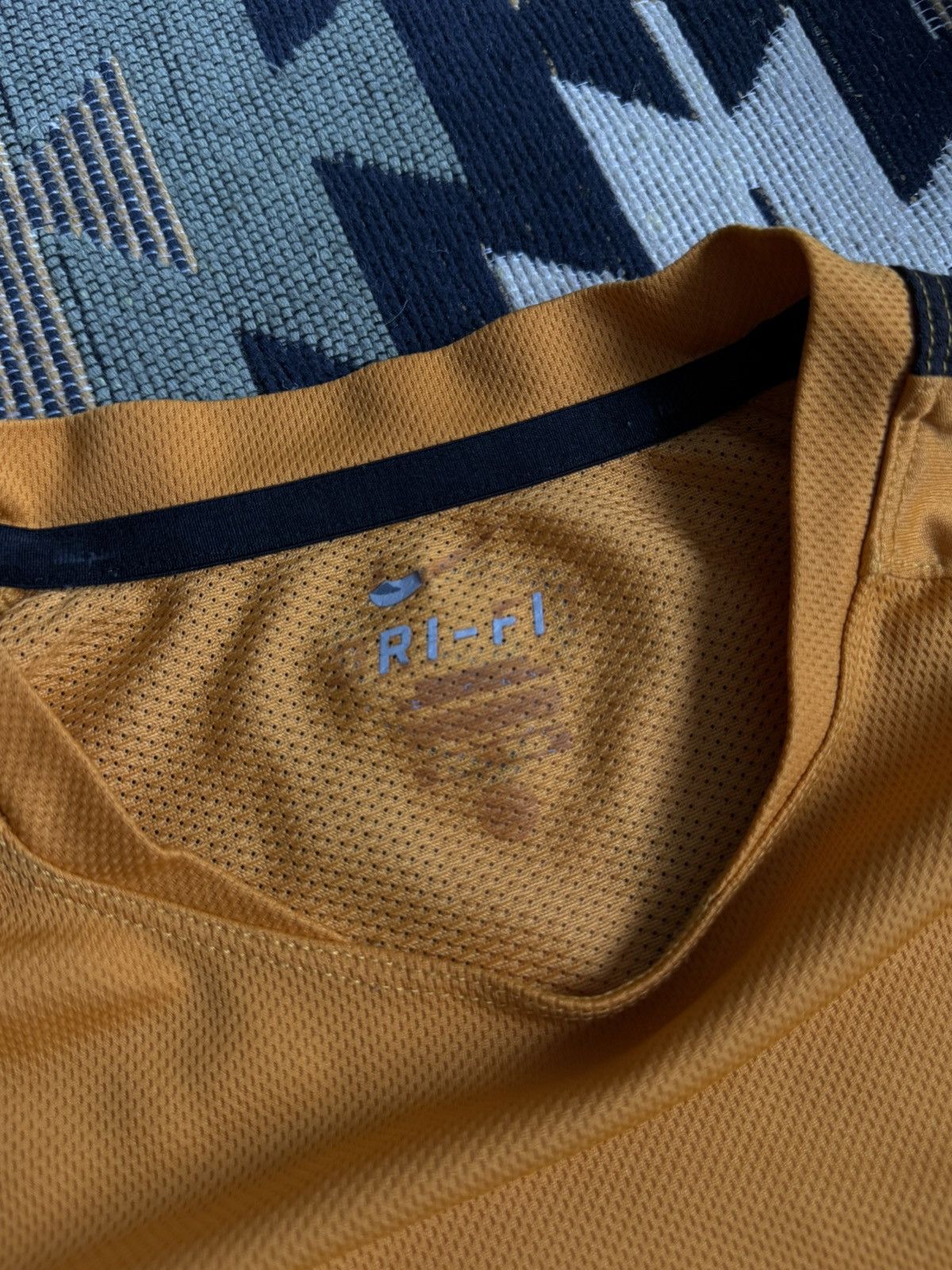 Nike Vintage Nike Roma 2014-15 Soccer Blockcore Jersey Size US M / EU 48-50 / 2 - 11 Thumbnail