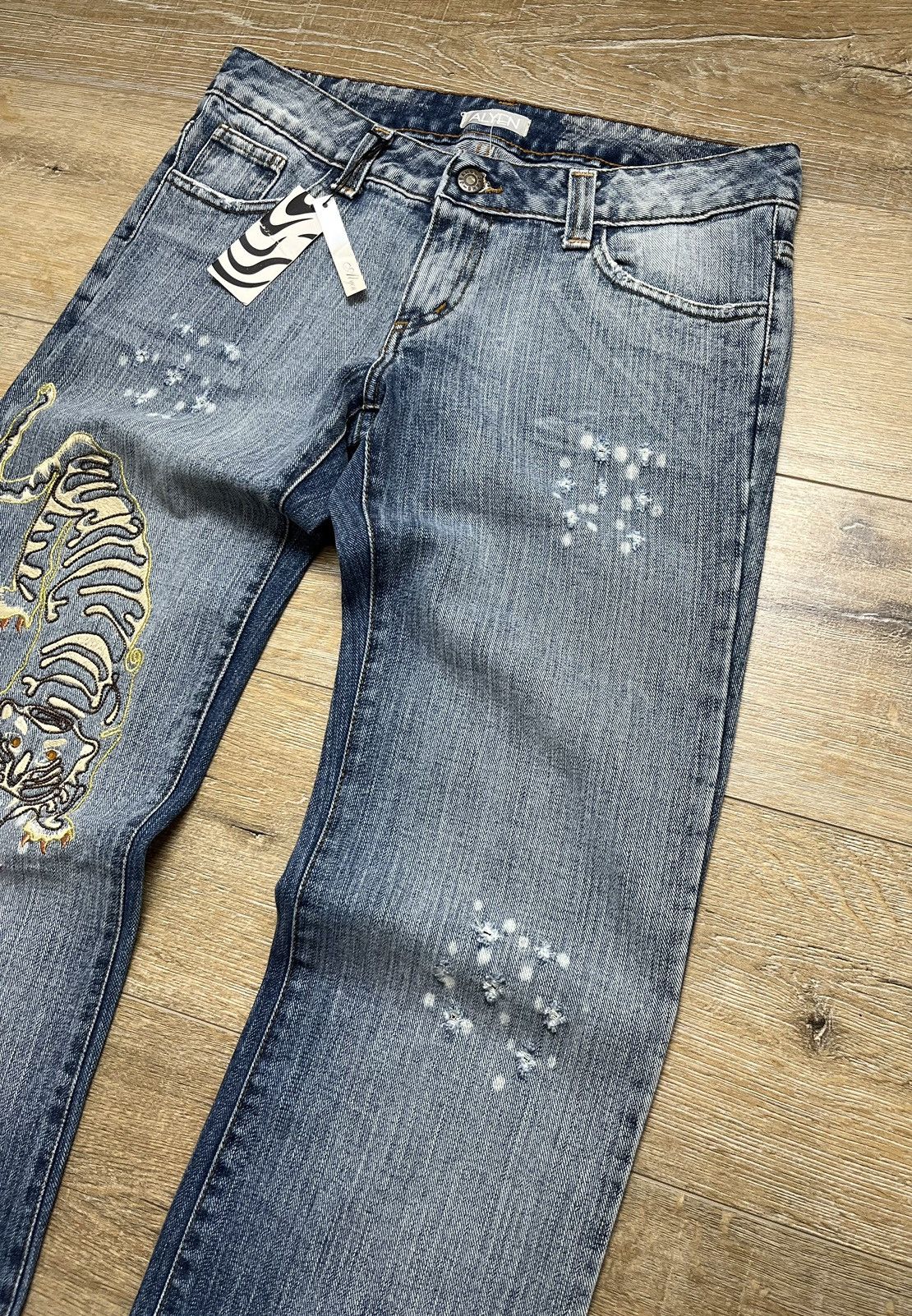 Hysteric Glamour VTG IF SIX WAS NINE STLYLE TIGER JEANS Size US 32 / EU 48 - 3 Thumbnail