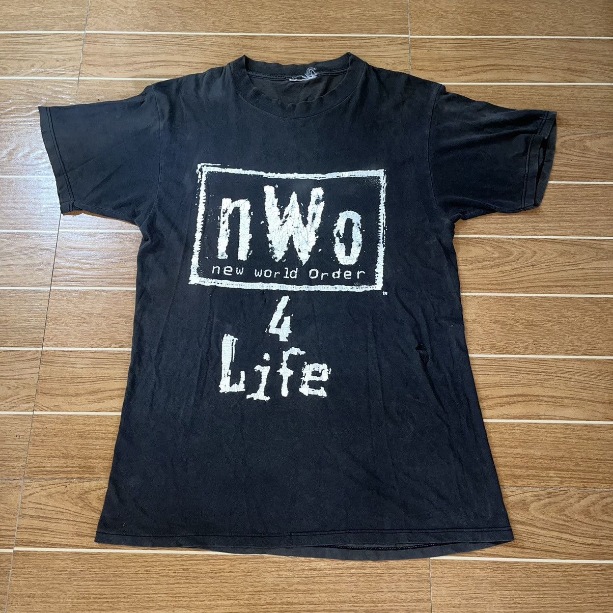 WCW/nWo Vintage N.W.O 4 Life Shirt Size US L / EU 52-54 / 3 - 15 Thumbnail