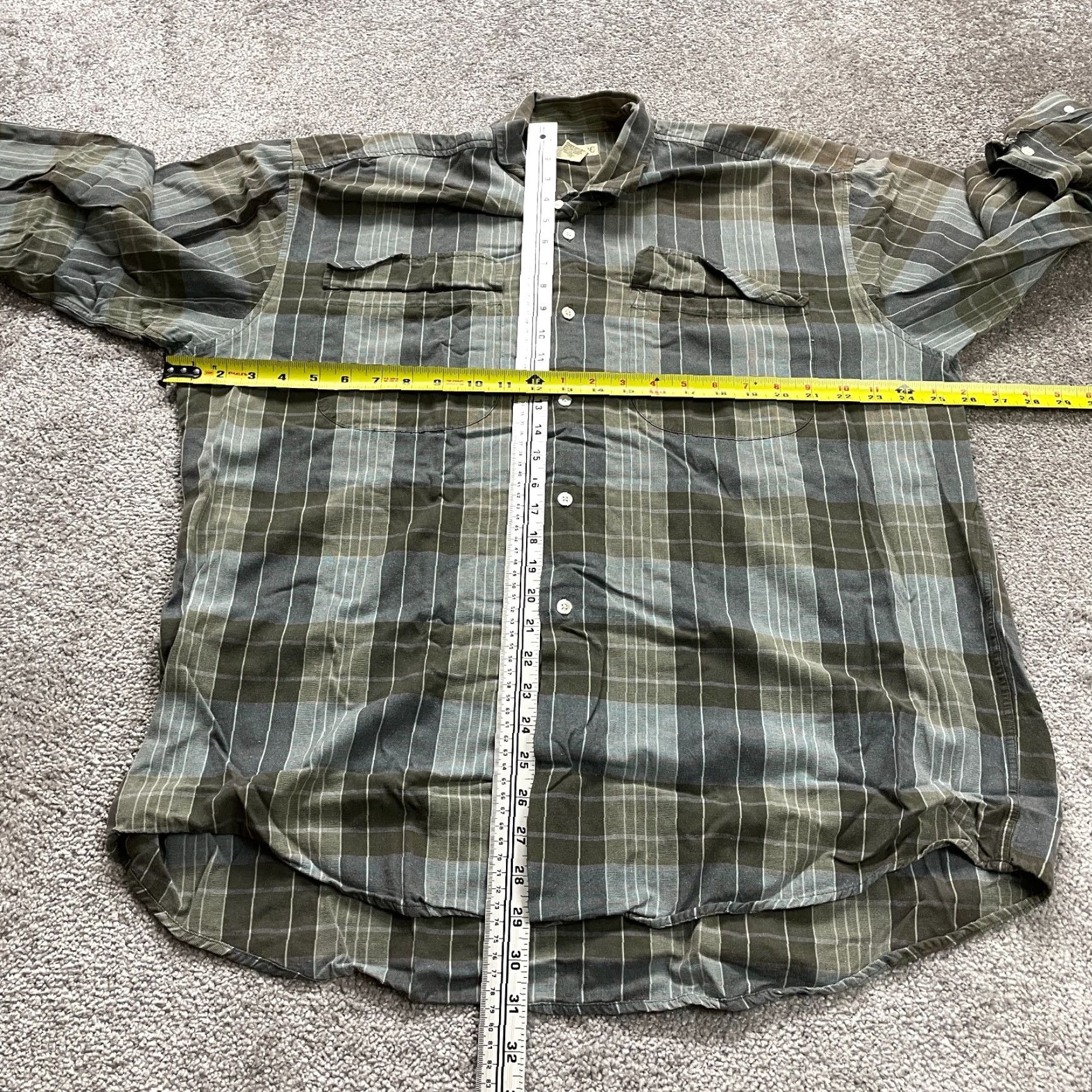 Banana Republic VINTAGE Banana Republic Button-Up Shirt Mens L Green Plaid Long Sleeve 52in Chest Cotton Knit Pocket Casual Business Mens Size US L / EU 52-54 / 3 - 5 Thumbnail