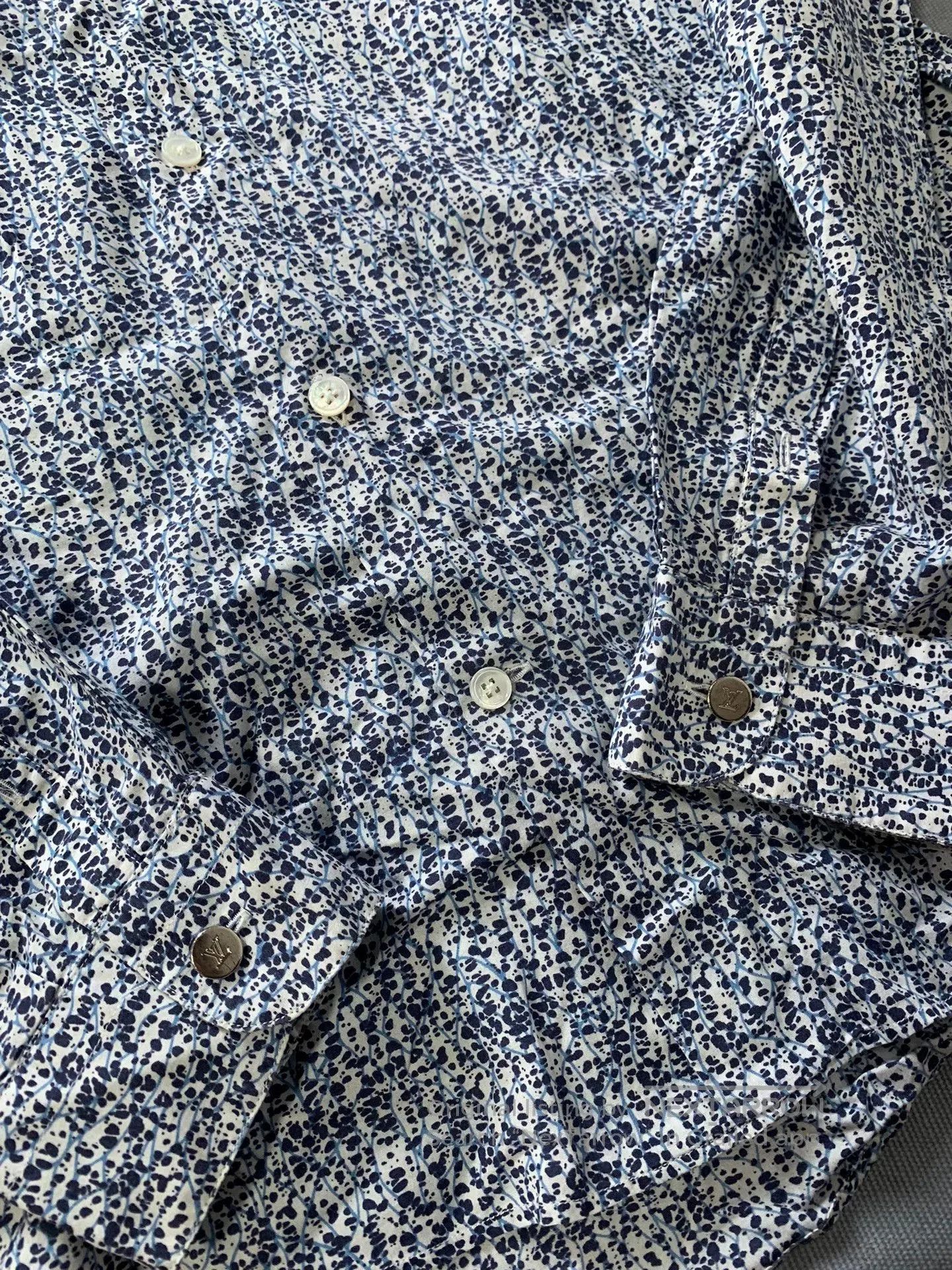 Louis Vuitton Louis Vuitton Polka Dot Long Sleeve Shirt. Size US M / EU 48-50 / 2 - 3 Thumbnail