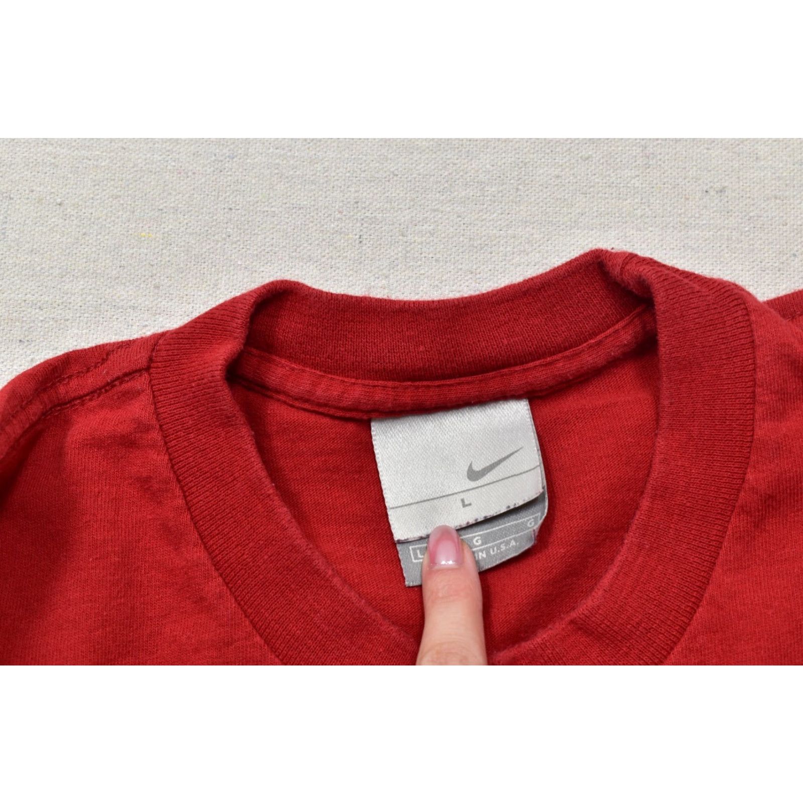 Nike VINTAGE Nike Mens L Red Long Sleeve Graphic Tee Made in USA 90s Streetwear Shirt Mens Size US L / EU 52-54 / 3 - 3 Thumbnail