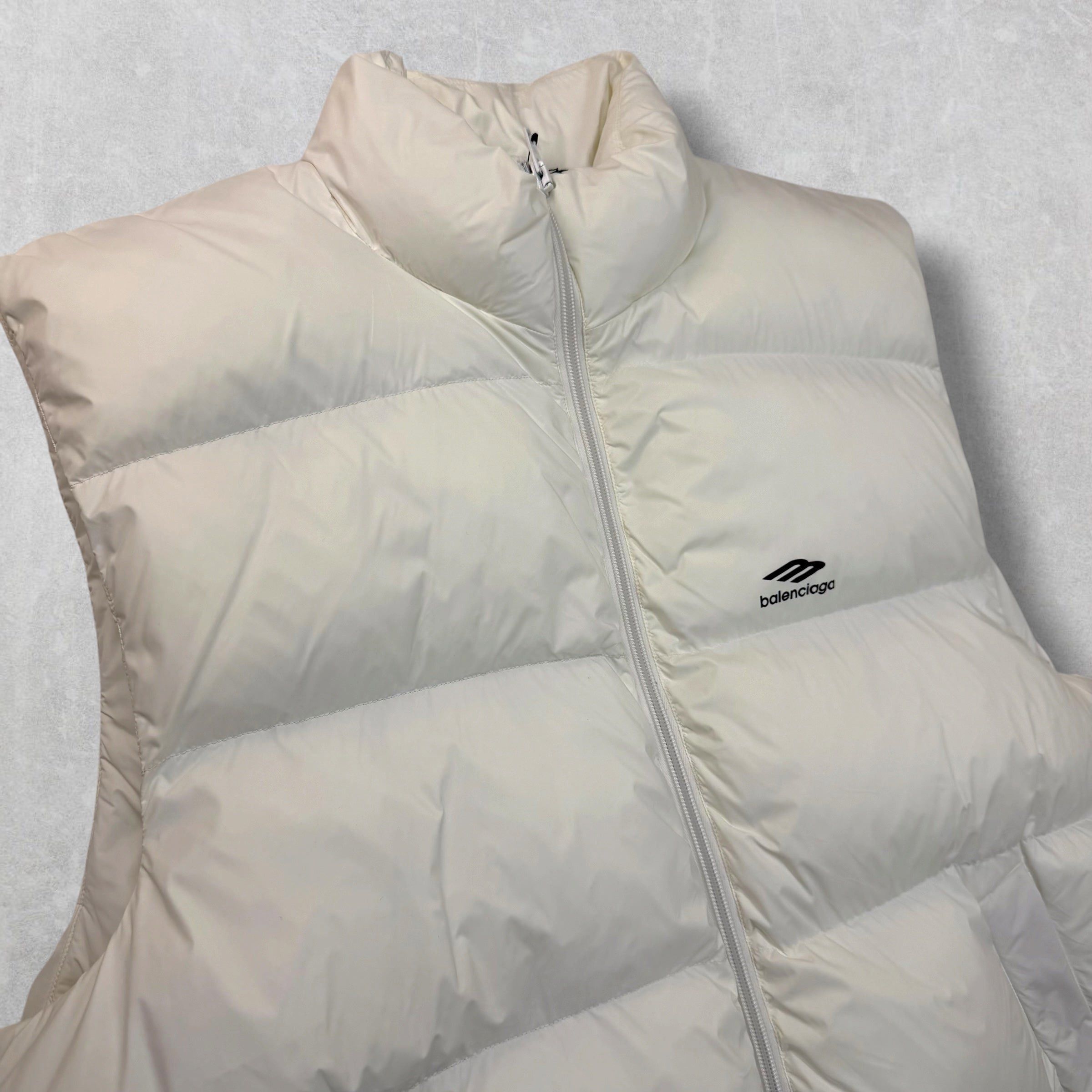 Balenciaga Balenciaga 3B Ski White Puffer Vest 48 (XL) Size US XL / EU 56 / 4 - 3 Thumbnail