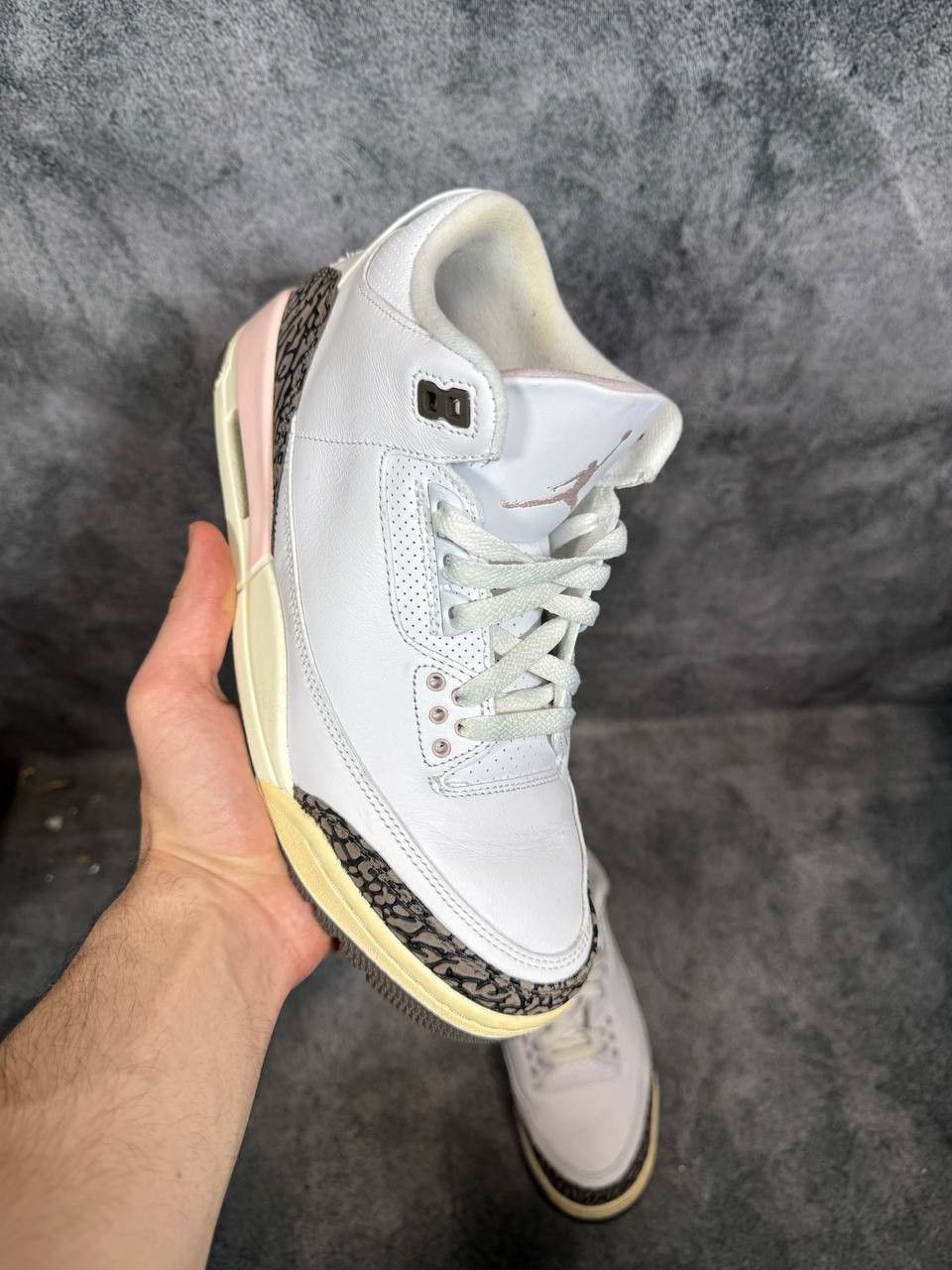 Jordan Brand Size 10W | Jordan 3 Neapolitan No Box | Pre-Owned Size US 8 / EU 41 - 1 Thumbnail