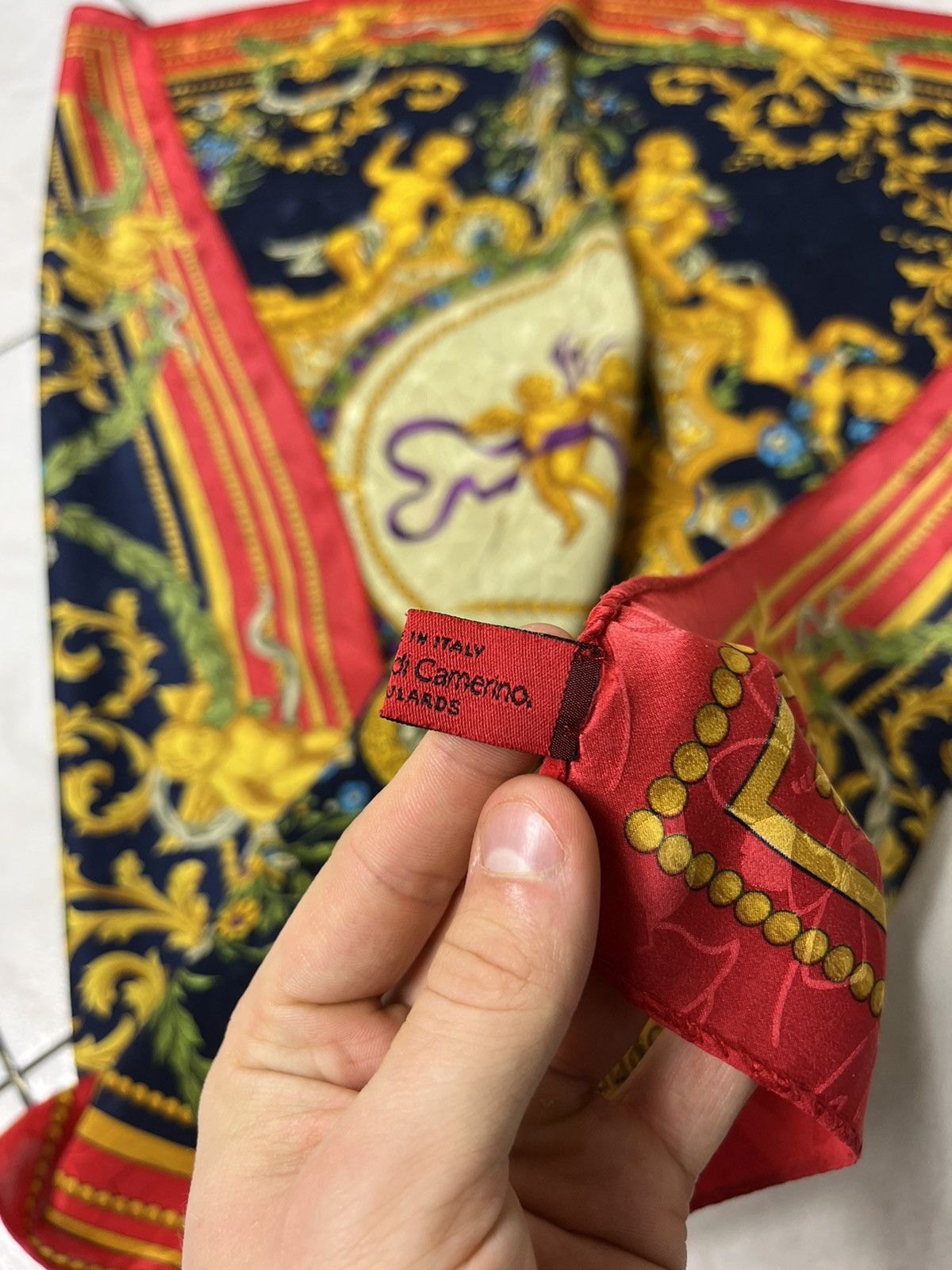 Designer × Roberta di Camerino × Vintage Vintage Roberta Di Camerino silk scarf handkerchief painted Size ONE SIZE - 22 Thumbnail