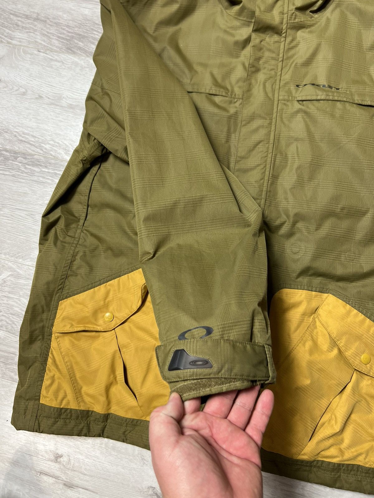Oakley Rare 2000's Oakley Road Fuel Tactical Cargo Magnet Jacket Size US XL / EU 56 / 4 - 16 Thumbnail