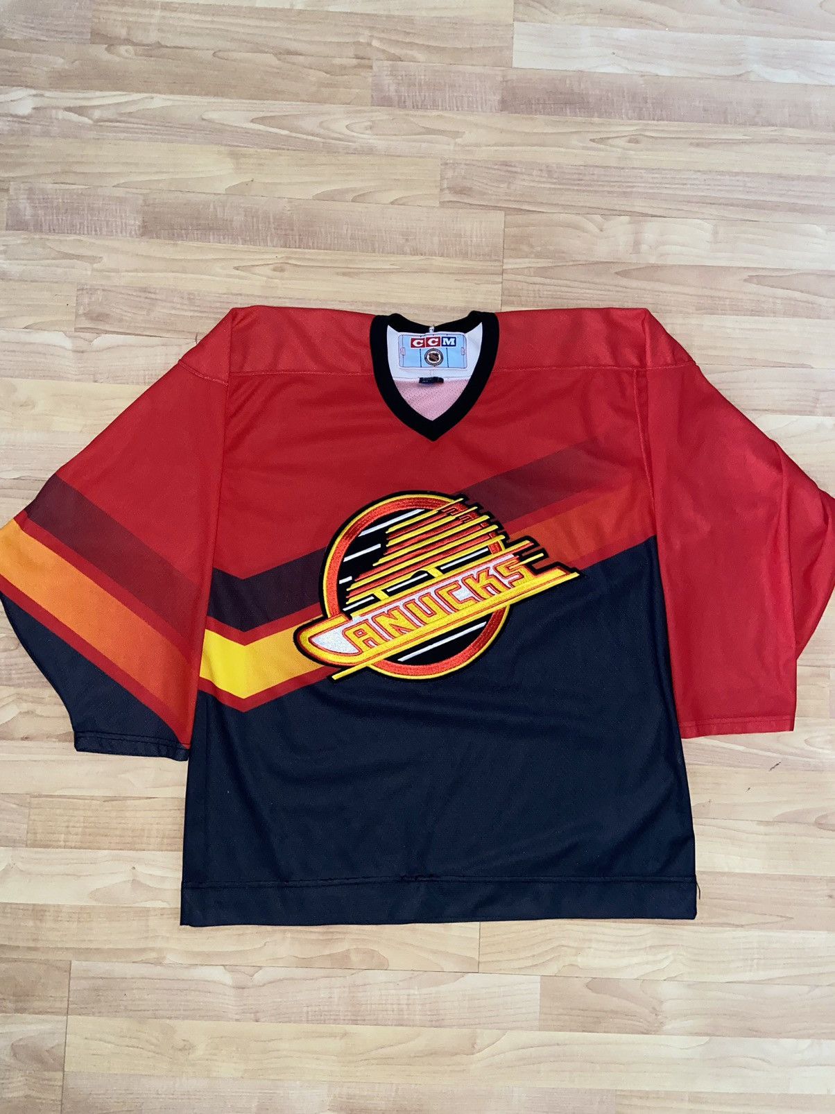 Vintage NHL Vancouver Canucks shops Alternate Logo CCM Jersey