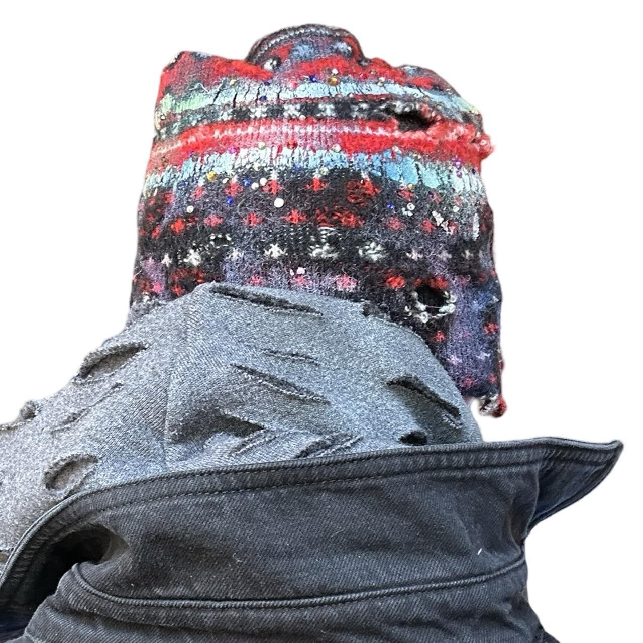 Other ASTROBOI* Distressed Fair Isle Black/Red Rhinestone Beanie Size ONE SIZE - 2 Thumbnail