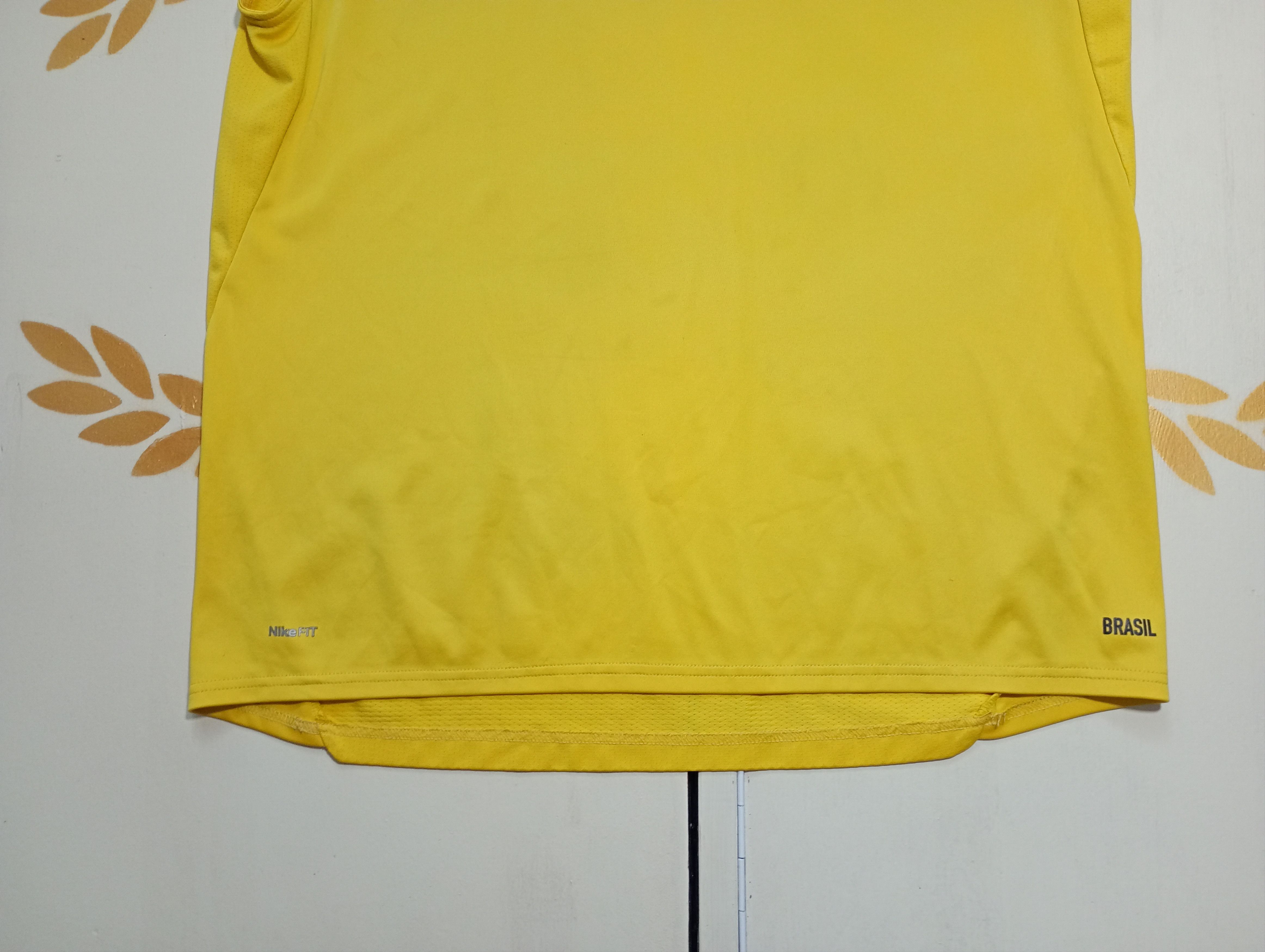 Nike Nike Brazil Training Sleeveless Jersey 2008-2009 Size US XL / EU 56 / 4 - 4 Thumbnail