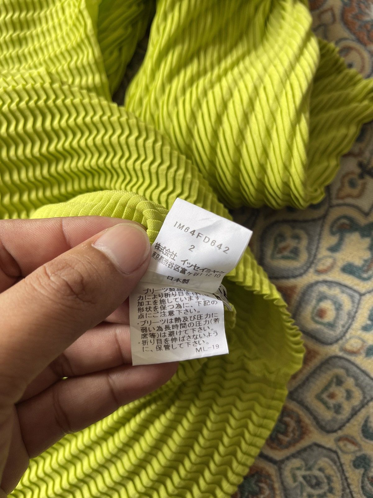 Issey Miyake × Pleats Please Issey Miyake 2000s Issey Miyake Pleats please Button up Size US L / EU 52-54 / 3 - 14 Thumbnail