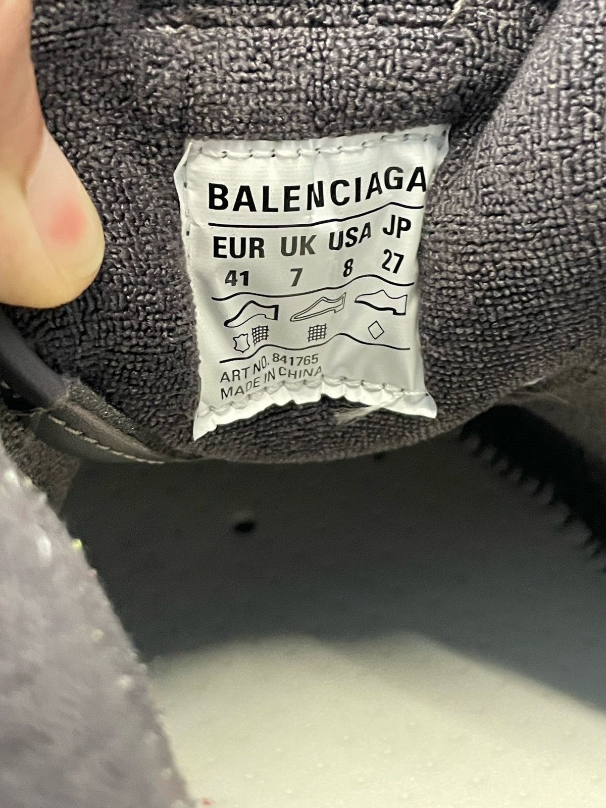 Balenciaga Balenciaga Hamptons Worn-Out Low-Top Sneaker Size US 8 / EU 41 - 18 Thumbnail