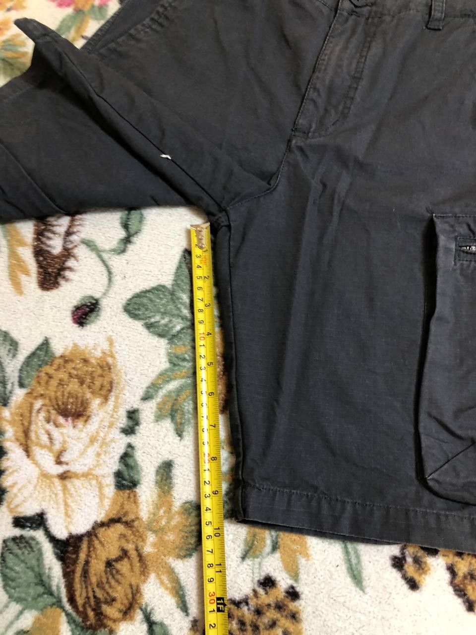 Nike Nike Men's Shorts Navy Size 30 Cargo Zipper Pockets Logo Size US 30 / EU 46 - 12 Thumbnail