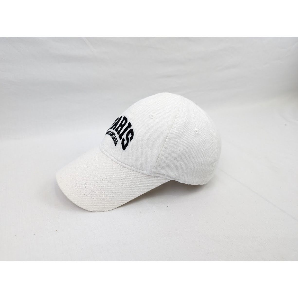 Balenciaga o1rshd1 Q:2 / Size: S / Hat / Cap in White Size ONE SIZE - 9 Thumbnail