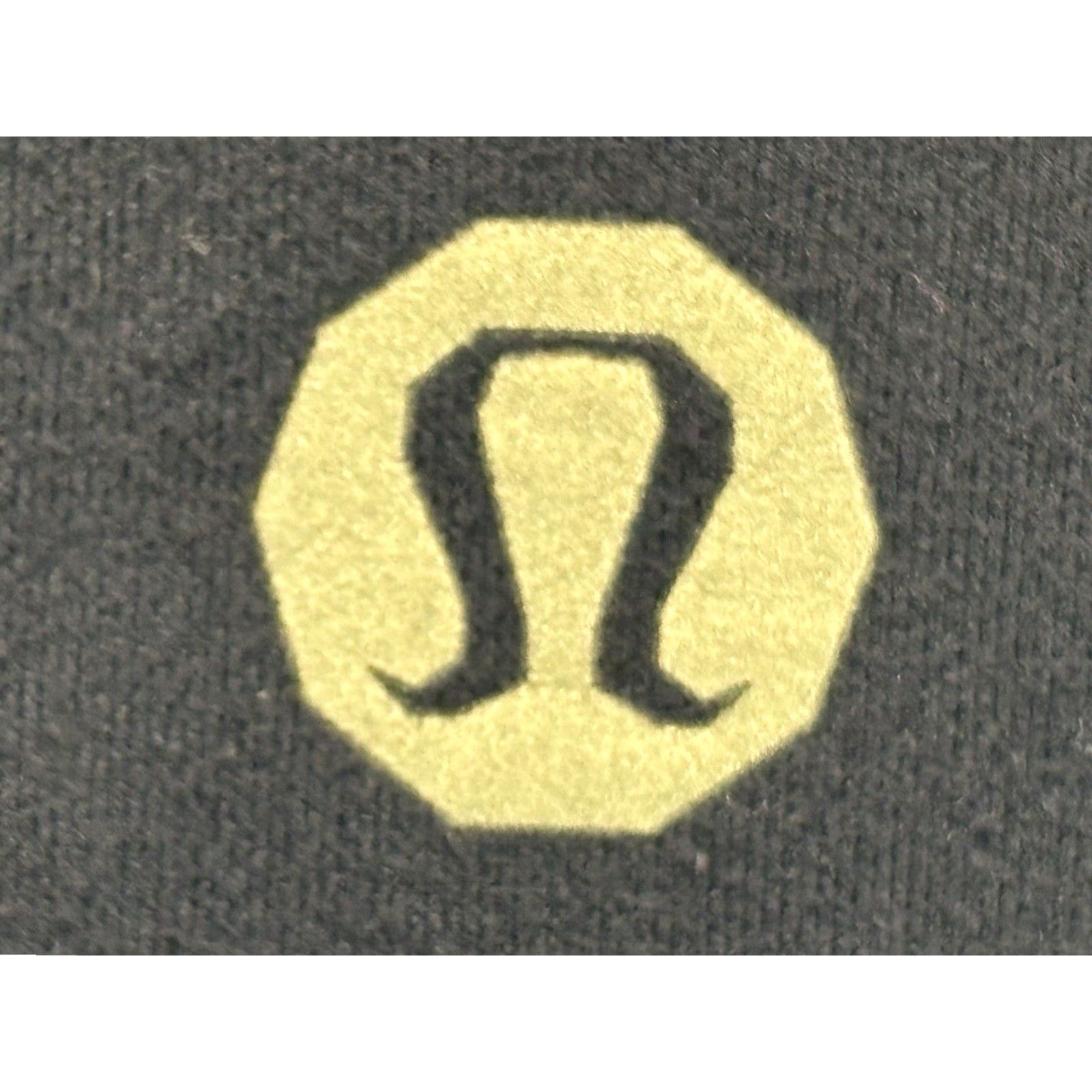 Lululemon Lululemon Long Sleeve Athletic Pullover Shirt Mens Large Navy Blue Lightweight Size US L / EU 52-54 / 3 - 4 Thumbnail