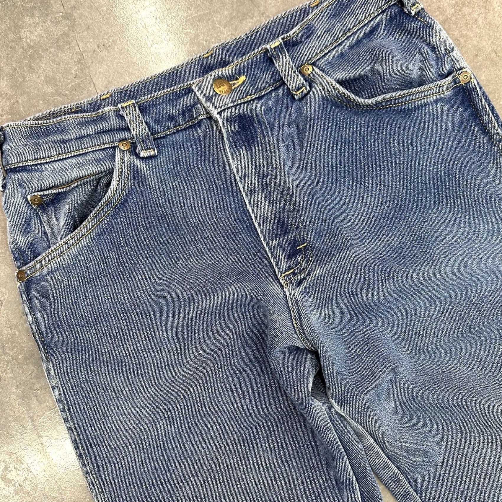 Lee VINTAGE Lee Riders Denim Jeans 30 X 28 Men’s 70s 80s USA Denim Jeans Regular Mens Blue 28in Inseam Authentic Lee Riders Straight Jeans Size US 30 / EU 46 - 2 Thumbnail