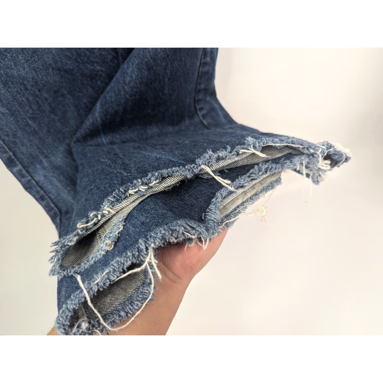 Levi's VINTAGE Levi's 684 Jeans Bell Bottoms 34x31 Denim Blue 70s Retro Bohemian Hippie Western USA Mens Bell Bottoms Size US 34 / EU 50 - 5 Thumbnail