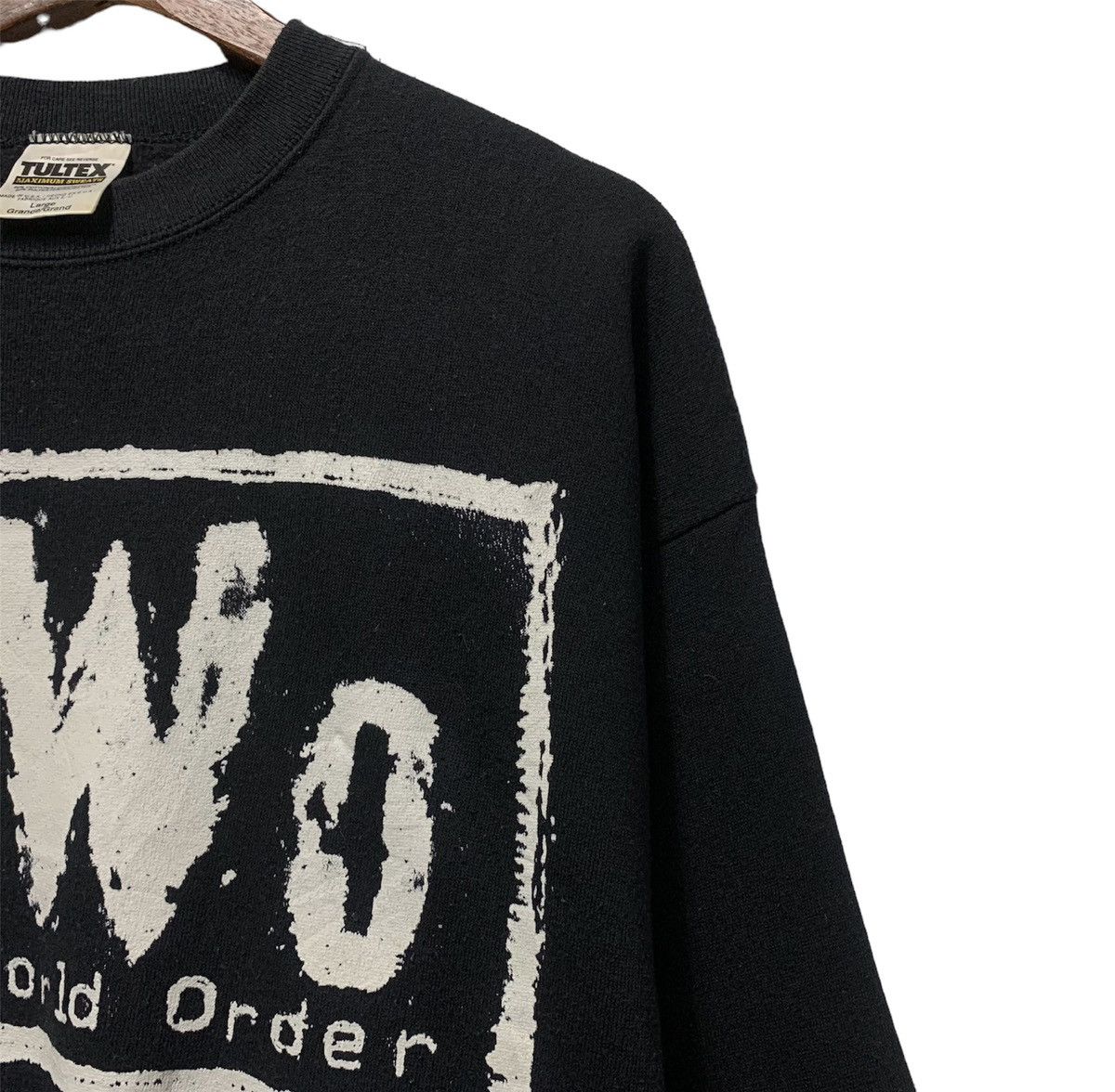 Tultex Vintage 90s Tultex New World Order Sweatshirt Size US L / EU 52-54 / 3 - 4 Thumbnail