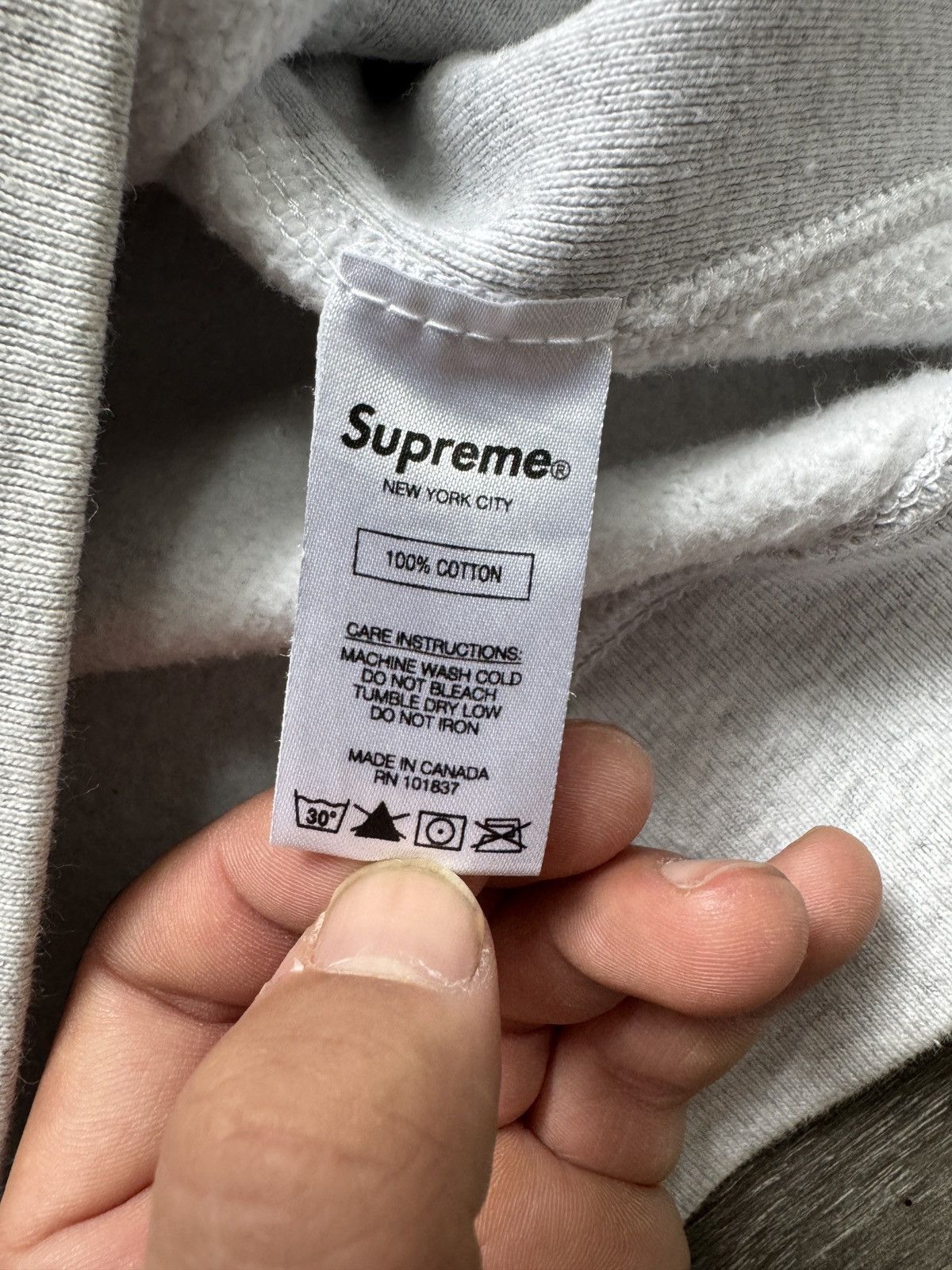 Supreme SS19 Supreme Apple Hooded Sweatshirt Ash Grey Medium Size US M / EU 48-50 / 2 - 11 Thumbnail