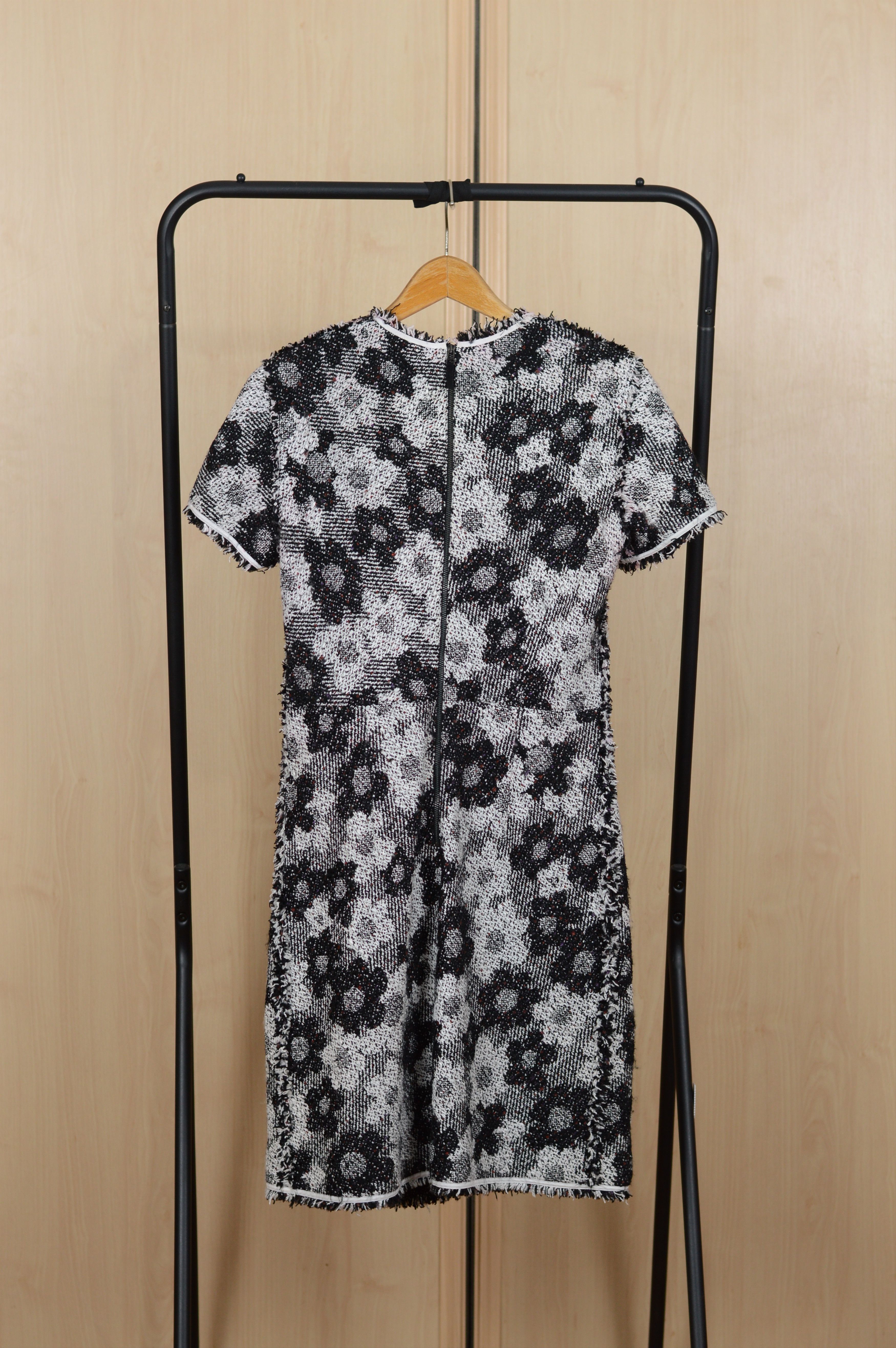 PAULE KA Paule Ka Paris Dress Floral Print Size M / US 6-8 / IT 42-44 - 7 Thumbnail