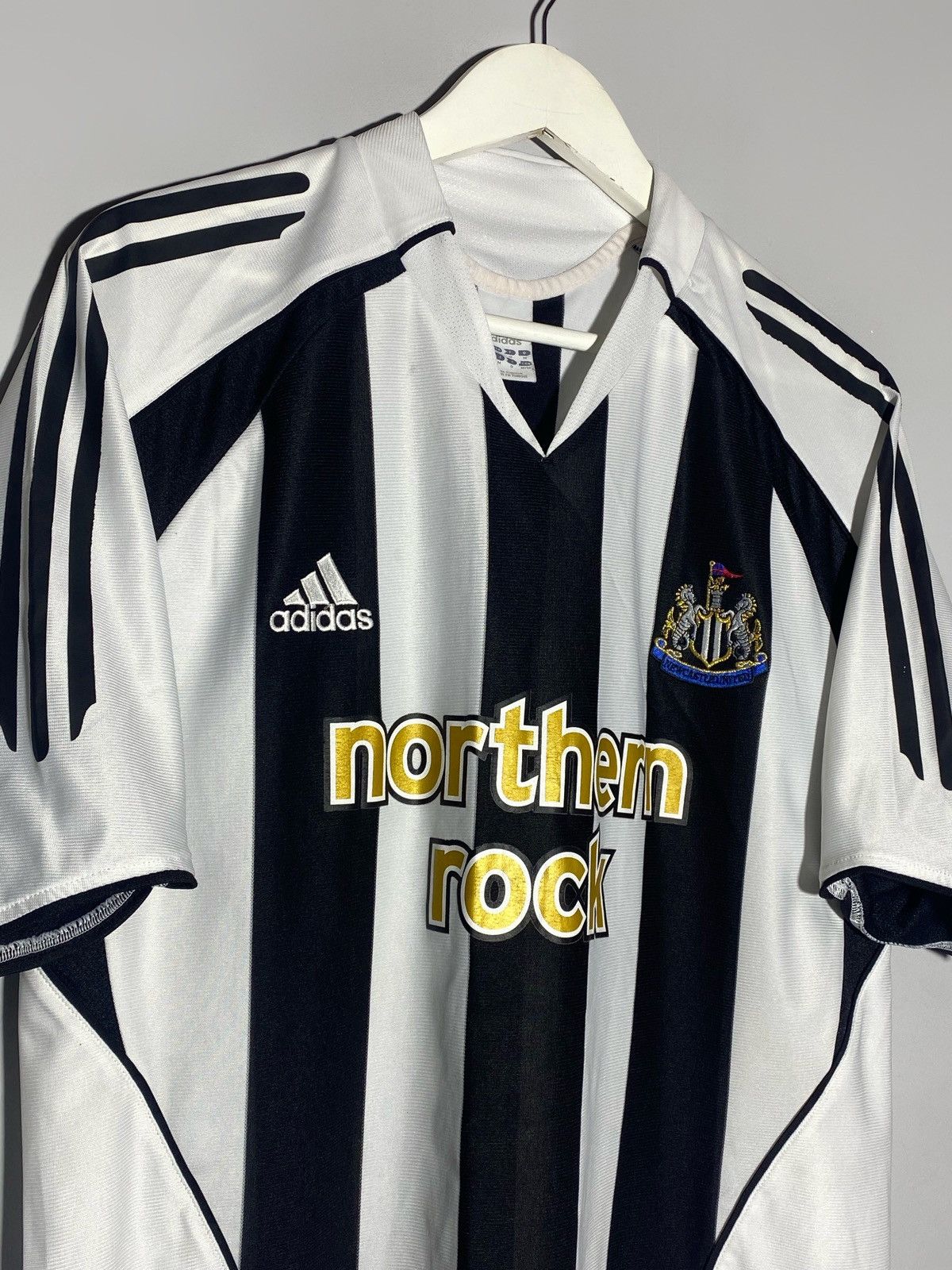 Adidas × Vintage Vintage Adidas Newcastle United Hype Y2k Blokecore Jersey Size US M / EU 48-50 / 2 - 4 Thumbnail