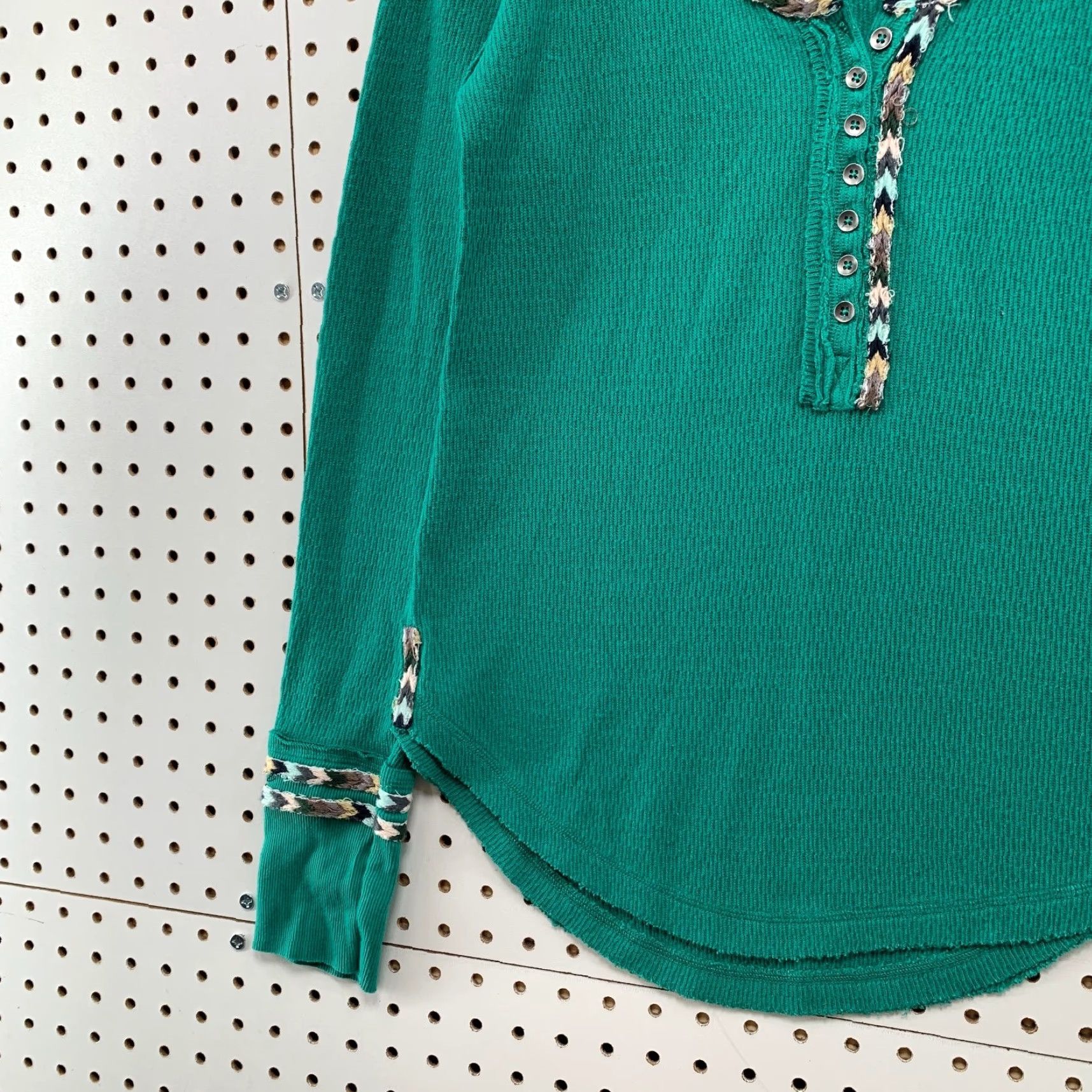 Free People Free People We The Free Henley Thermal Top Womens Small Green Knit Embroidered Boho Shirt Size S / US 4 / IT 40 - 7 Thumbnail